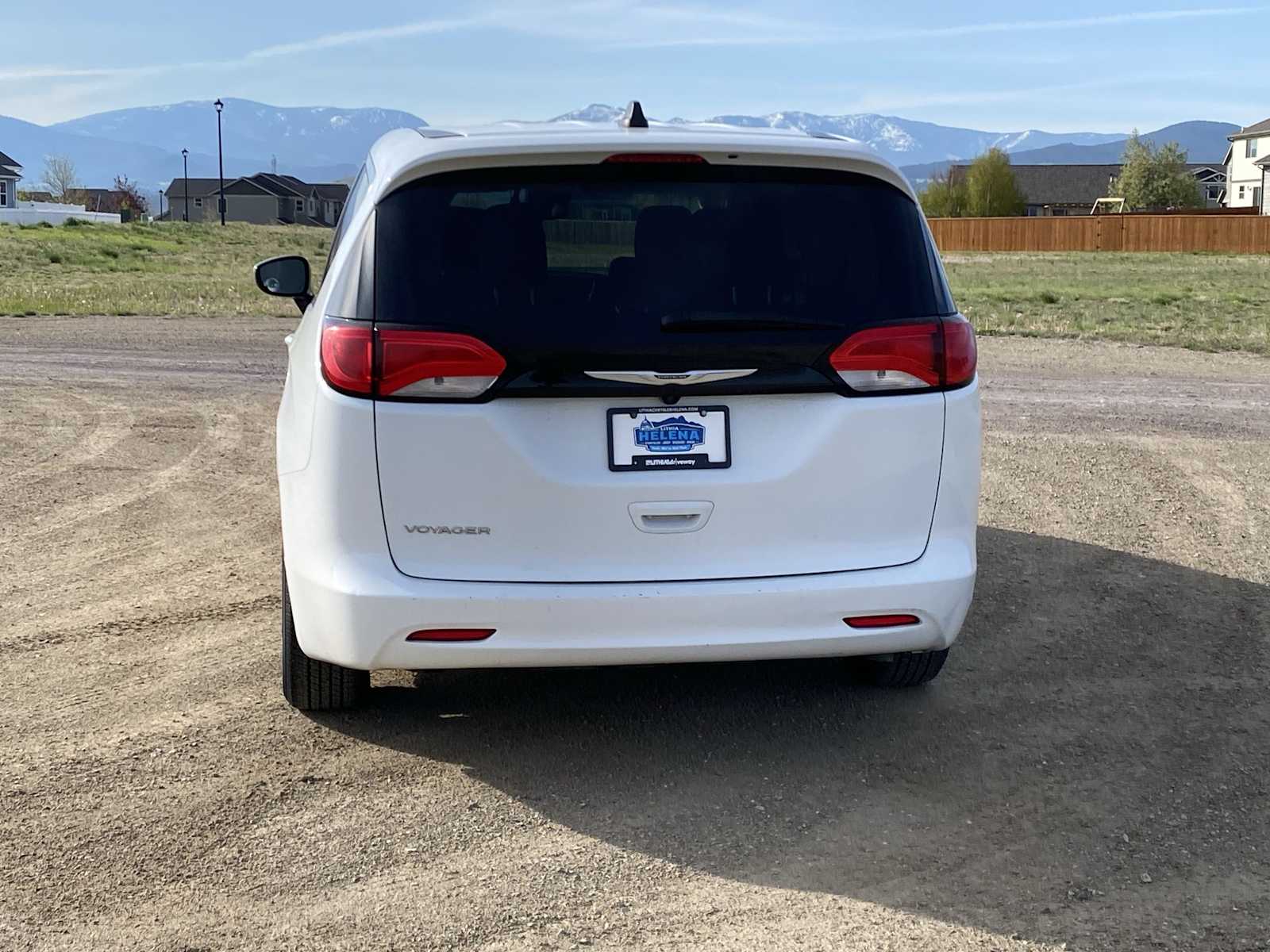 Thumbnail: 2023 Chrysler Voyager - 13