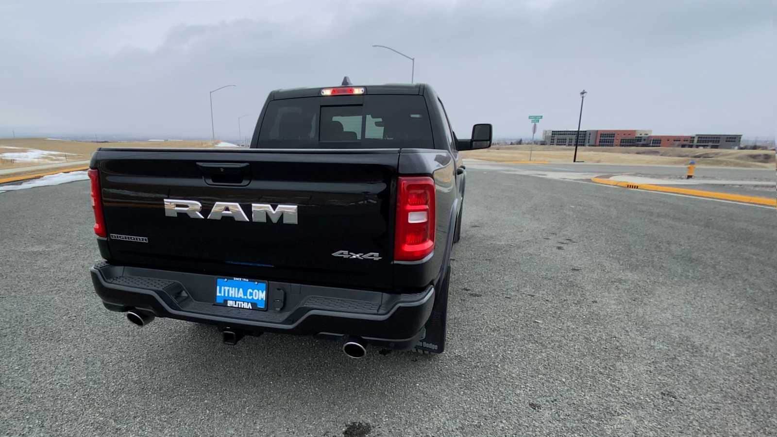 Thumbnail: 2025 RAM 1500 - 8