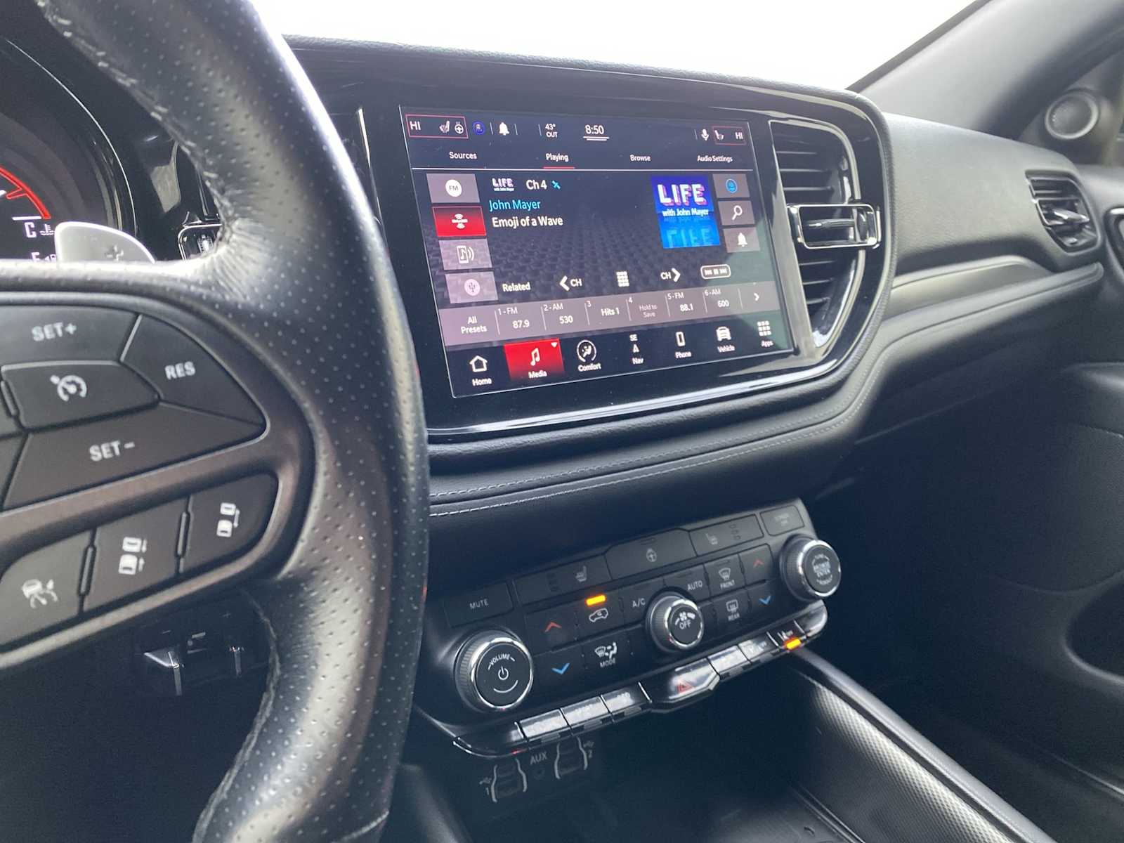 Thumbnail: 2022 Dodge Durango - 23