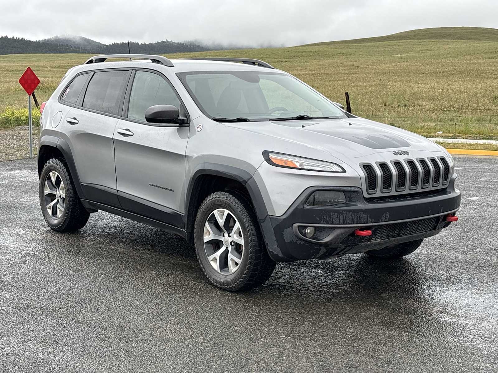 Thumbnail: 2017 Jeep Cherokee - 11