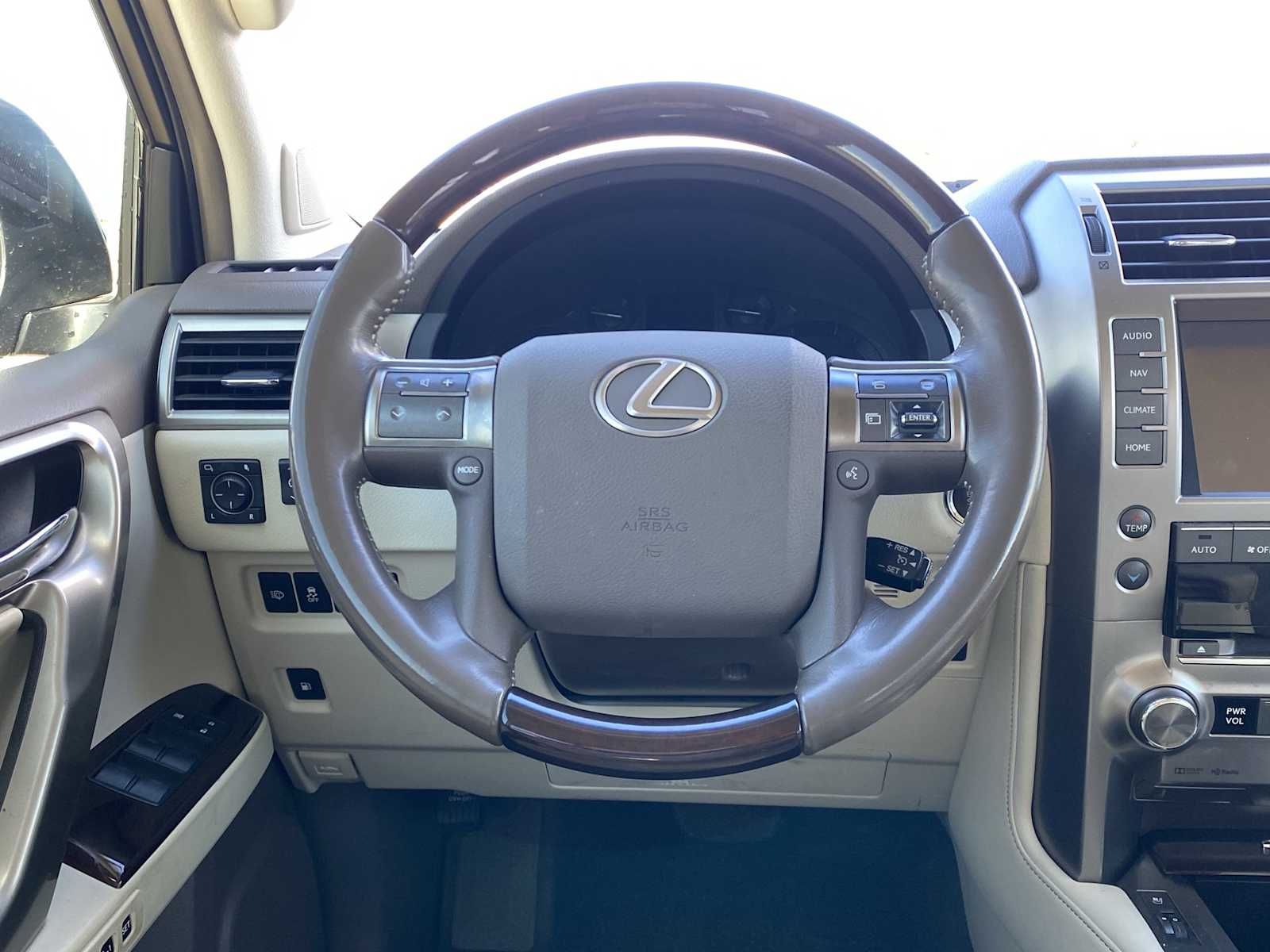 Thumbnail: 2018 Lexus GX - 30