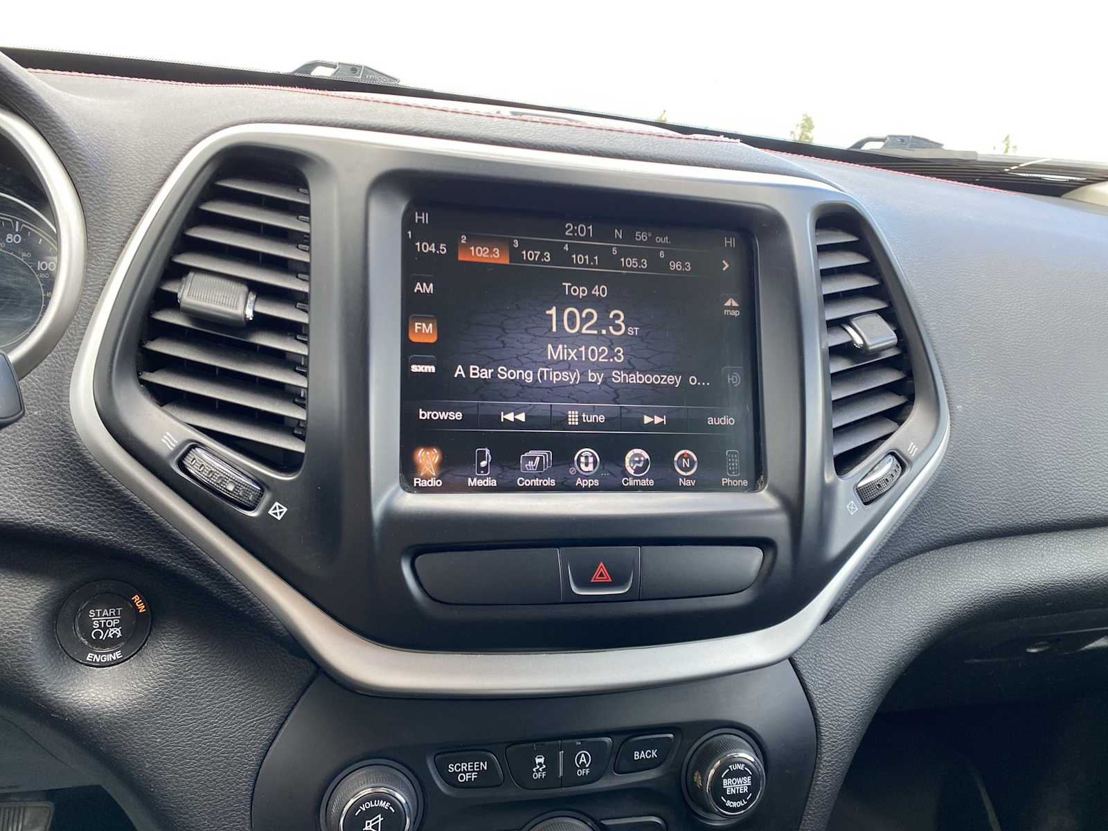 Thumbnail: 2015 Jeep Cherokee - 27