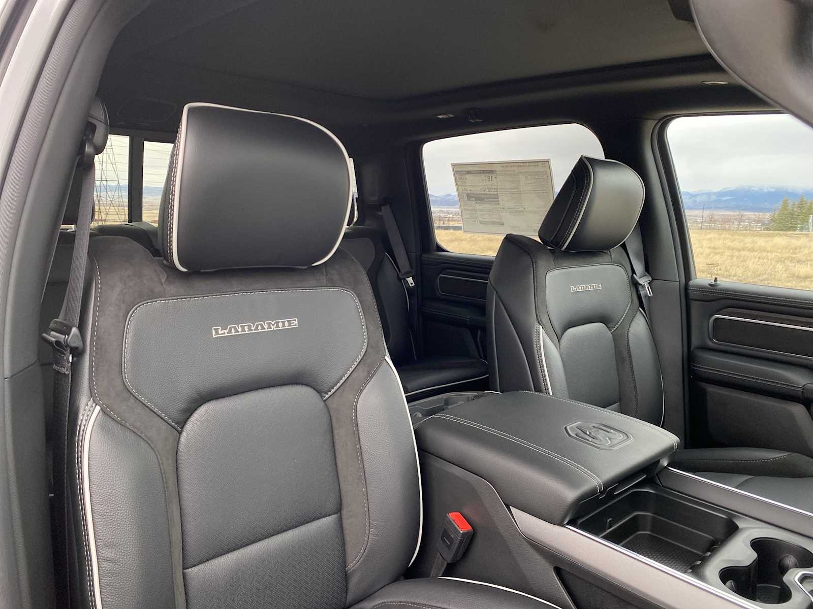 Thumbnail: 2026 RAM 1500 - 17