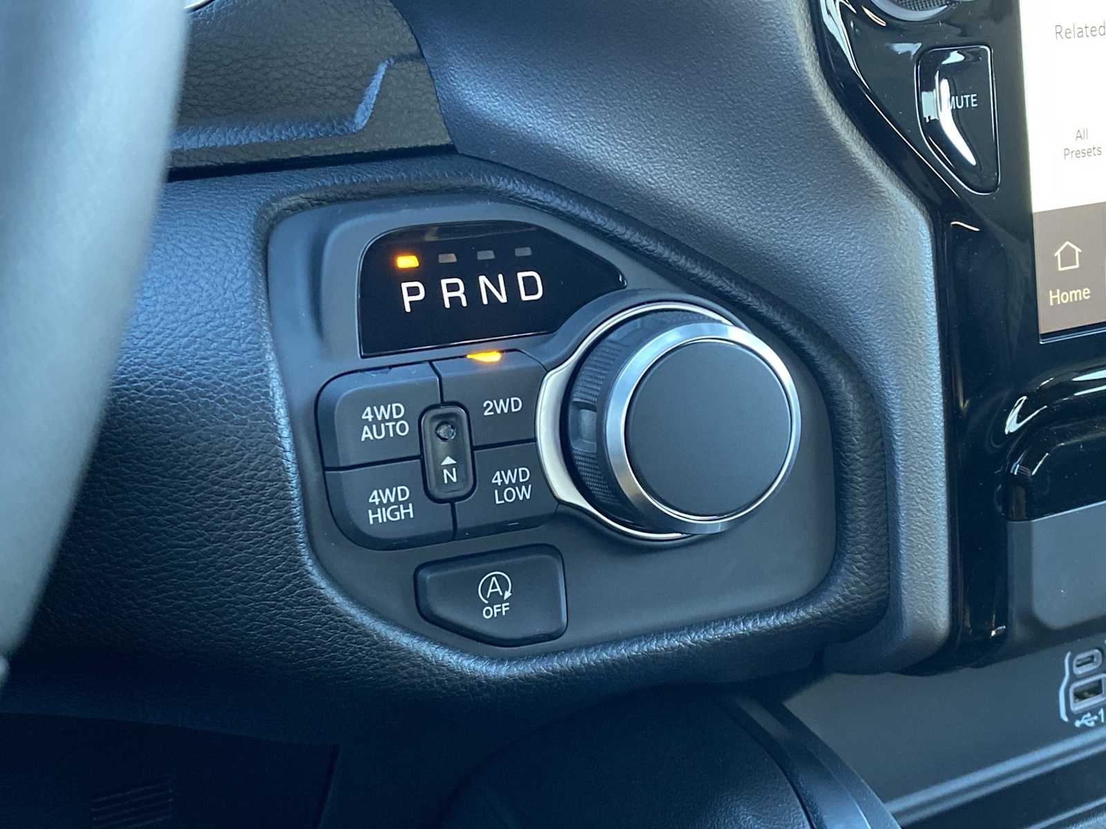 Thumbnail: 2026 RAM 1500 - 18