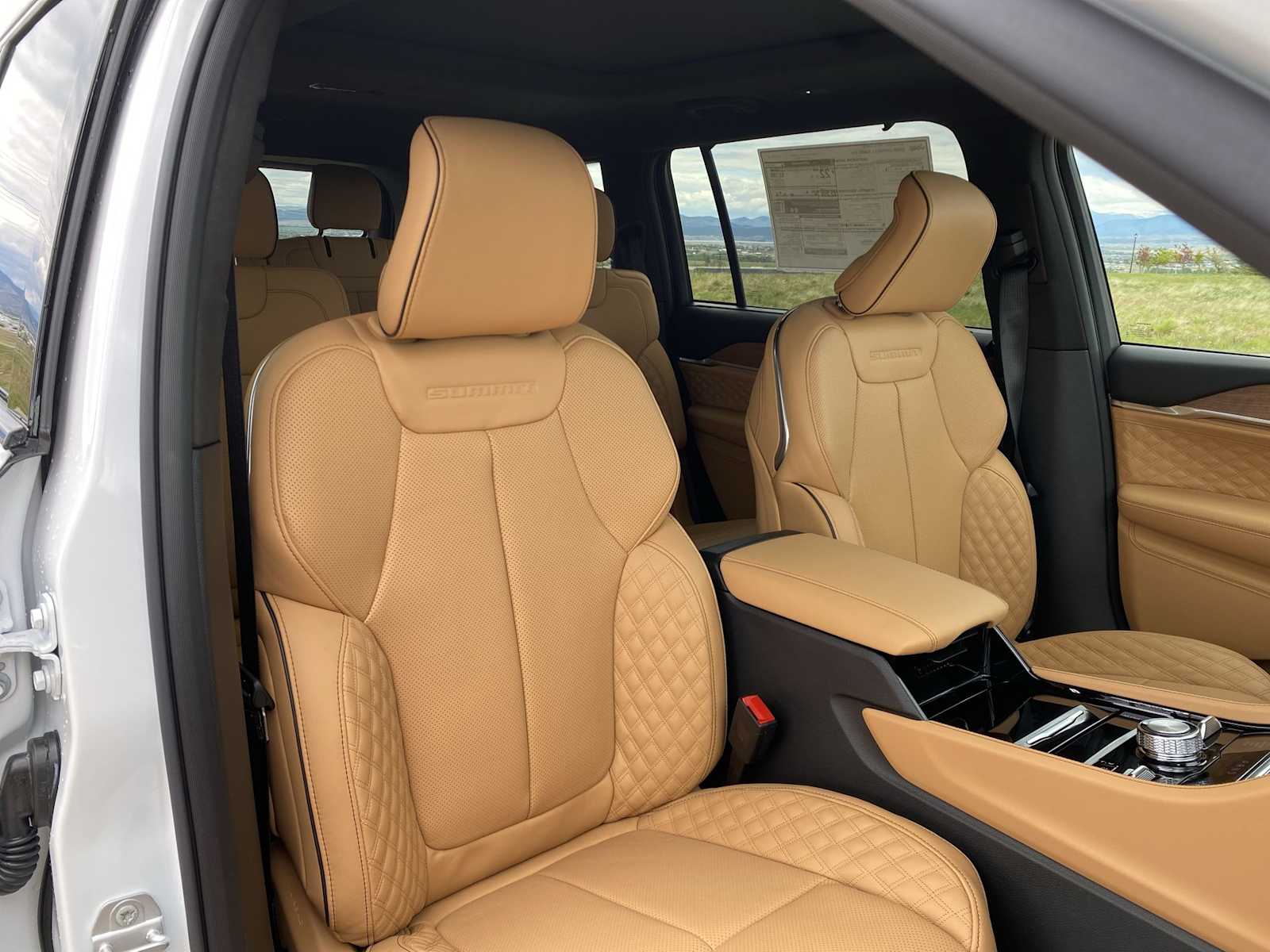Thumbnail: 2026 Jeep Grand Cherokee - 18
