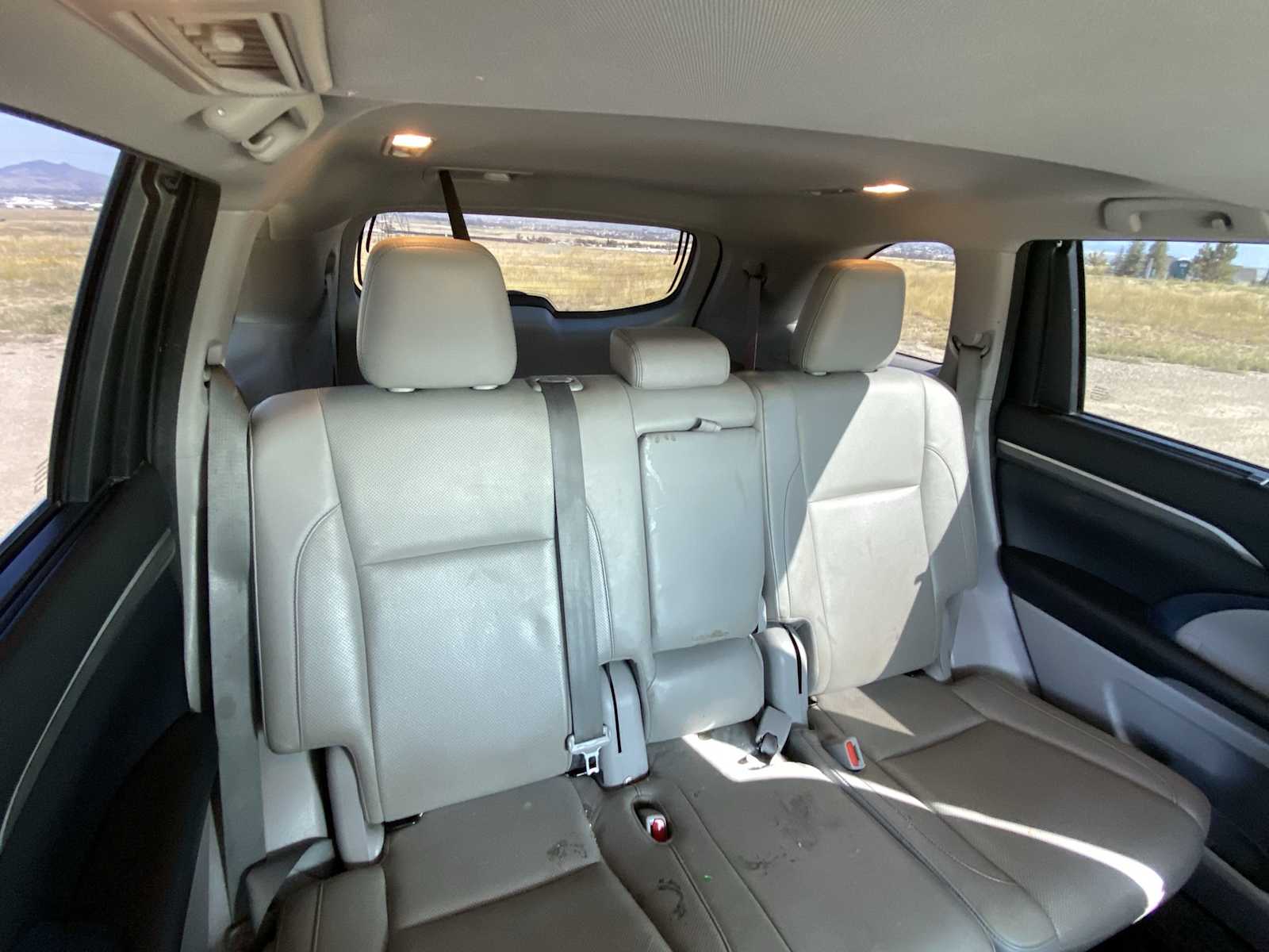 Thumbnail: 2017 Toyota Highlander - 15