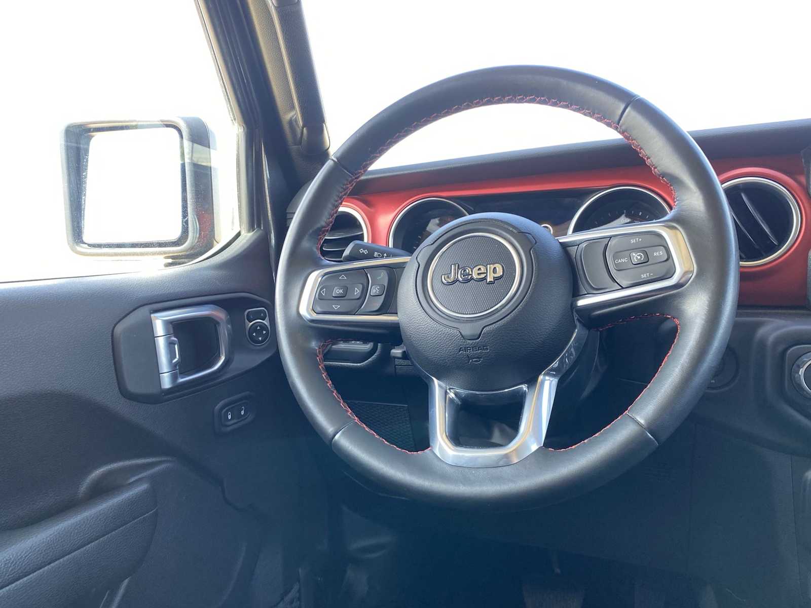 Thumbnail: 2022 Jeep Wrangler - 31