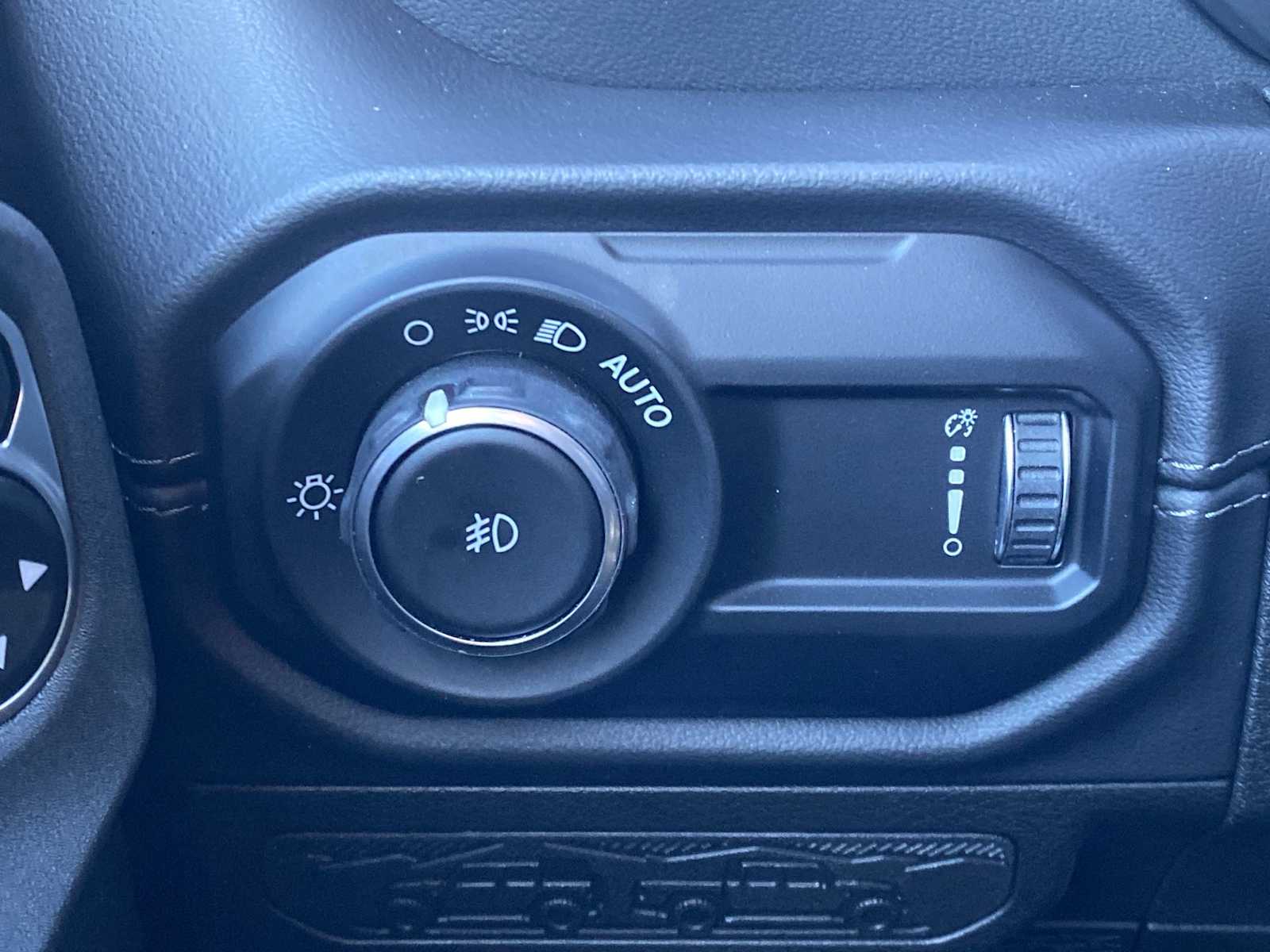 Thumbnail: 2024 Jeep Wrangler - 22