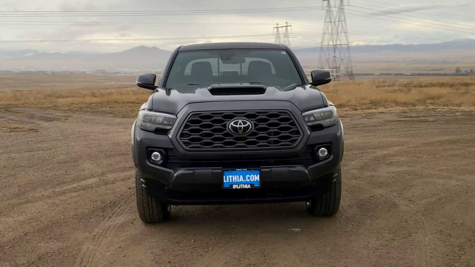 2023 Toyota Tacoma TRD Sport V6 photo 2