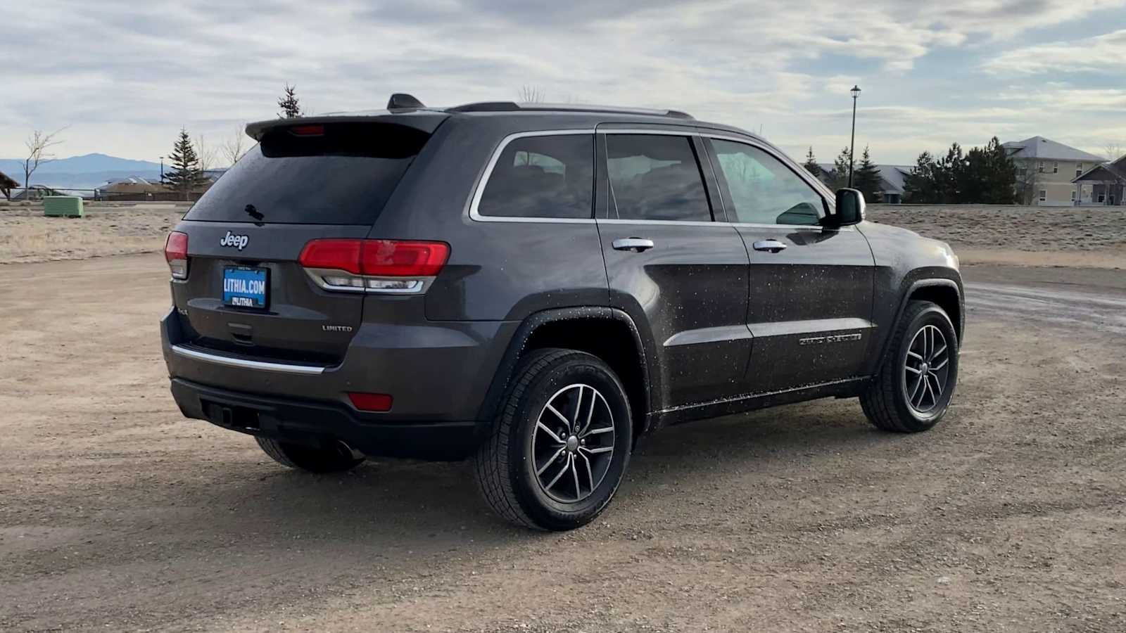 Thumbnail: 2017 Jeep Grand Cherokee - 8