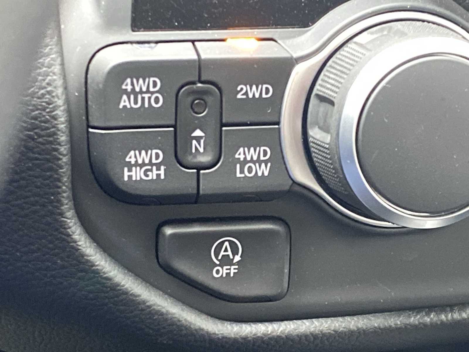 Thumbnail: 2025 RAM 1500 - 26