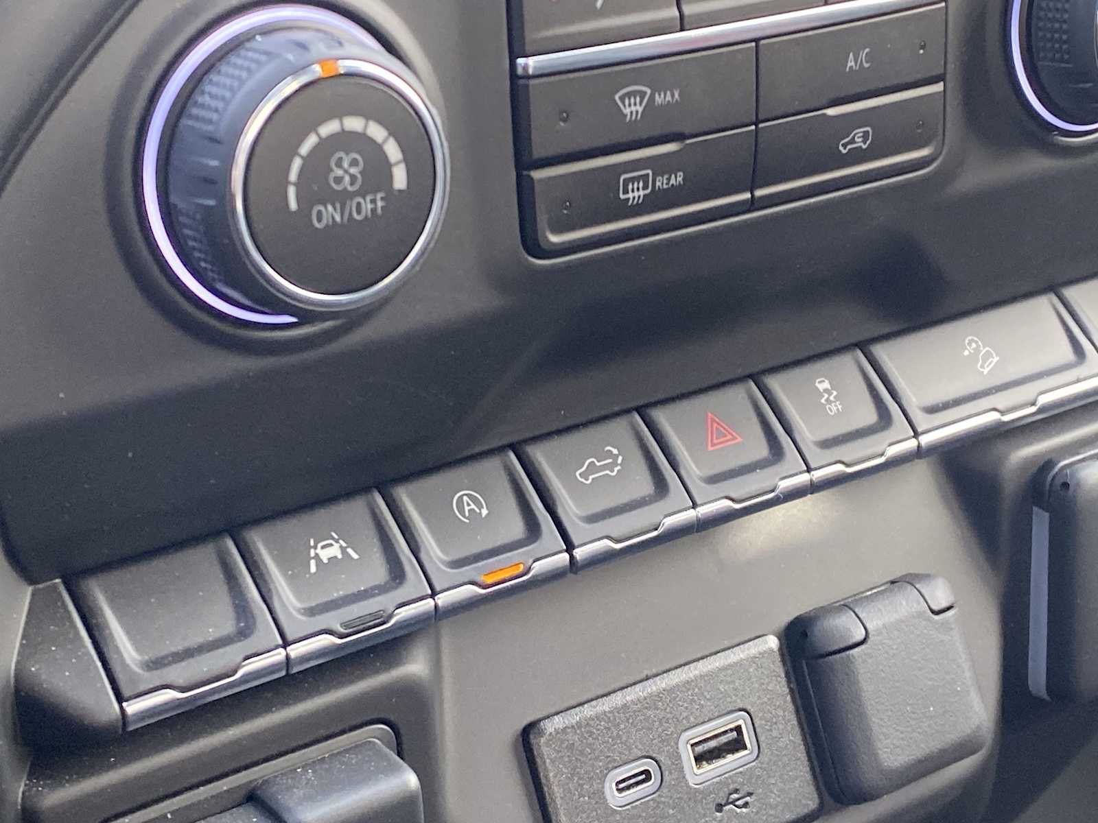 Thumbnail: 2025 Chevrolet Silverado 1500 - 27