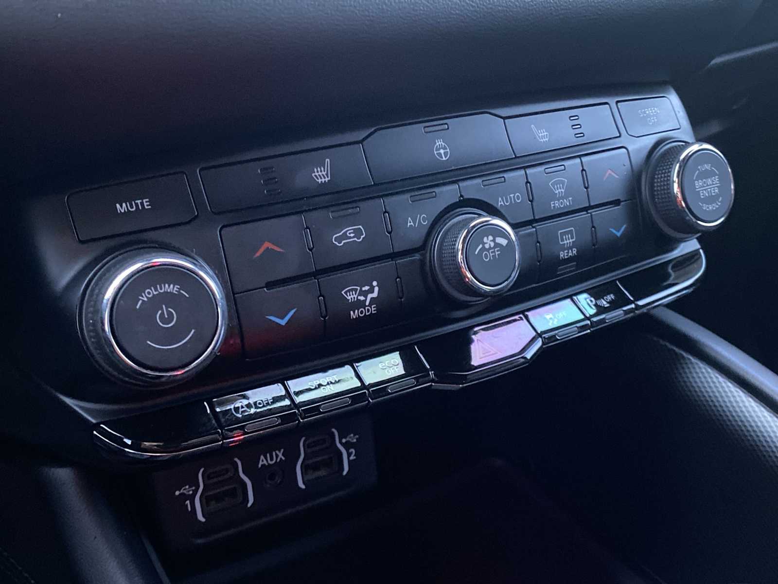 Thumbnail: 2021 Dodge Durango - 24