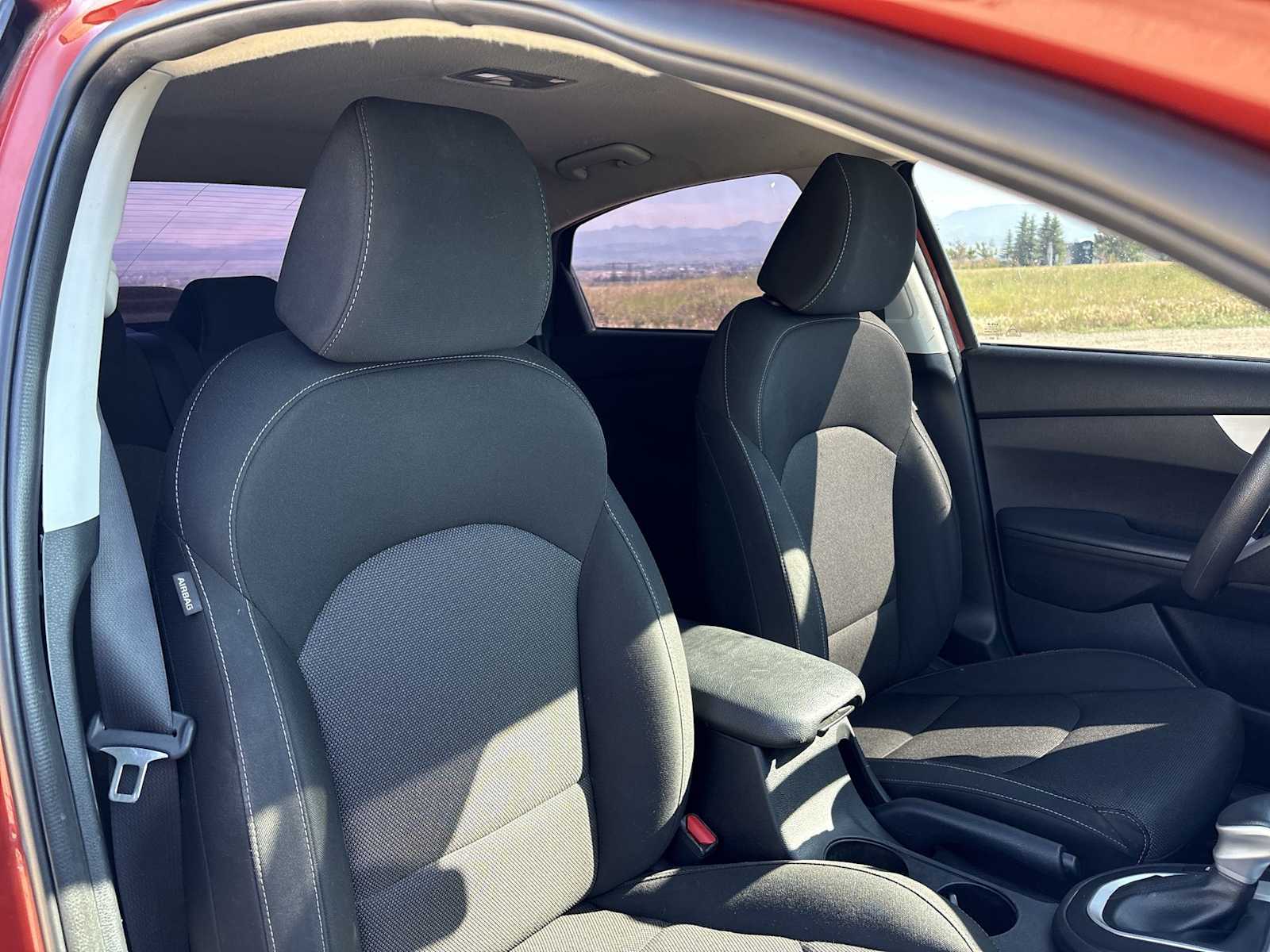 2023 Kia Forte LXS - Photo 18