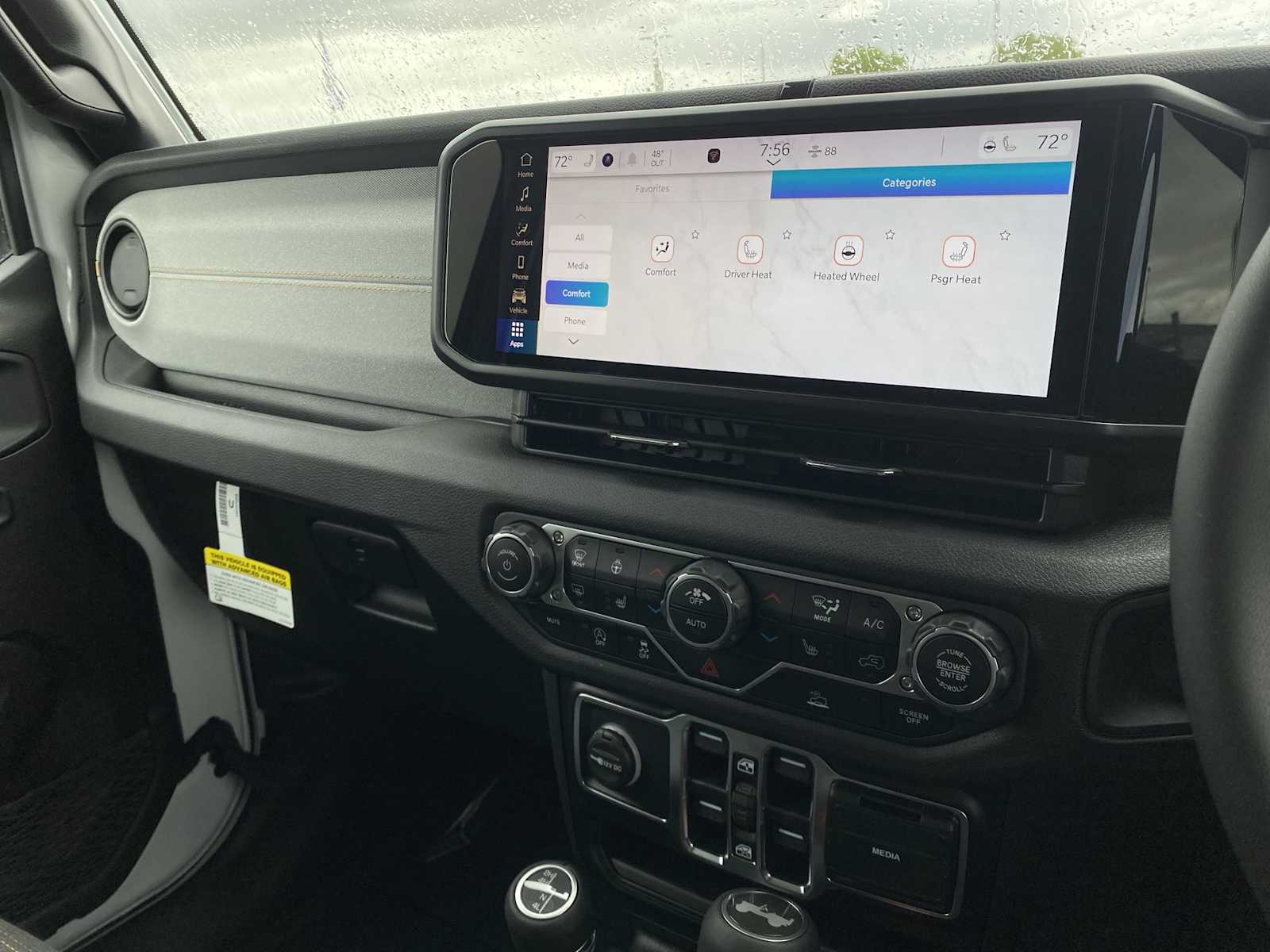 Thumbnail: 2025 Jeep Wrangler - 19