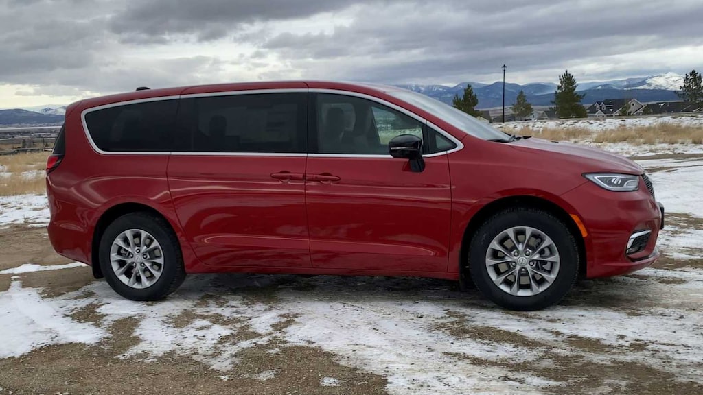 New 2026 Chrysler Pacifica SELECT AWD Passenger Van
