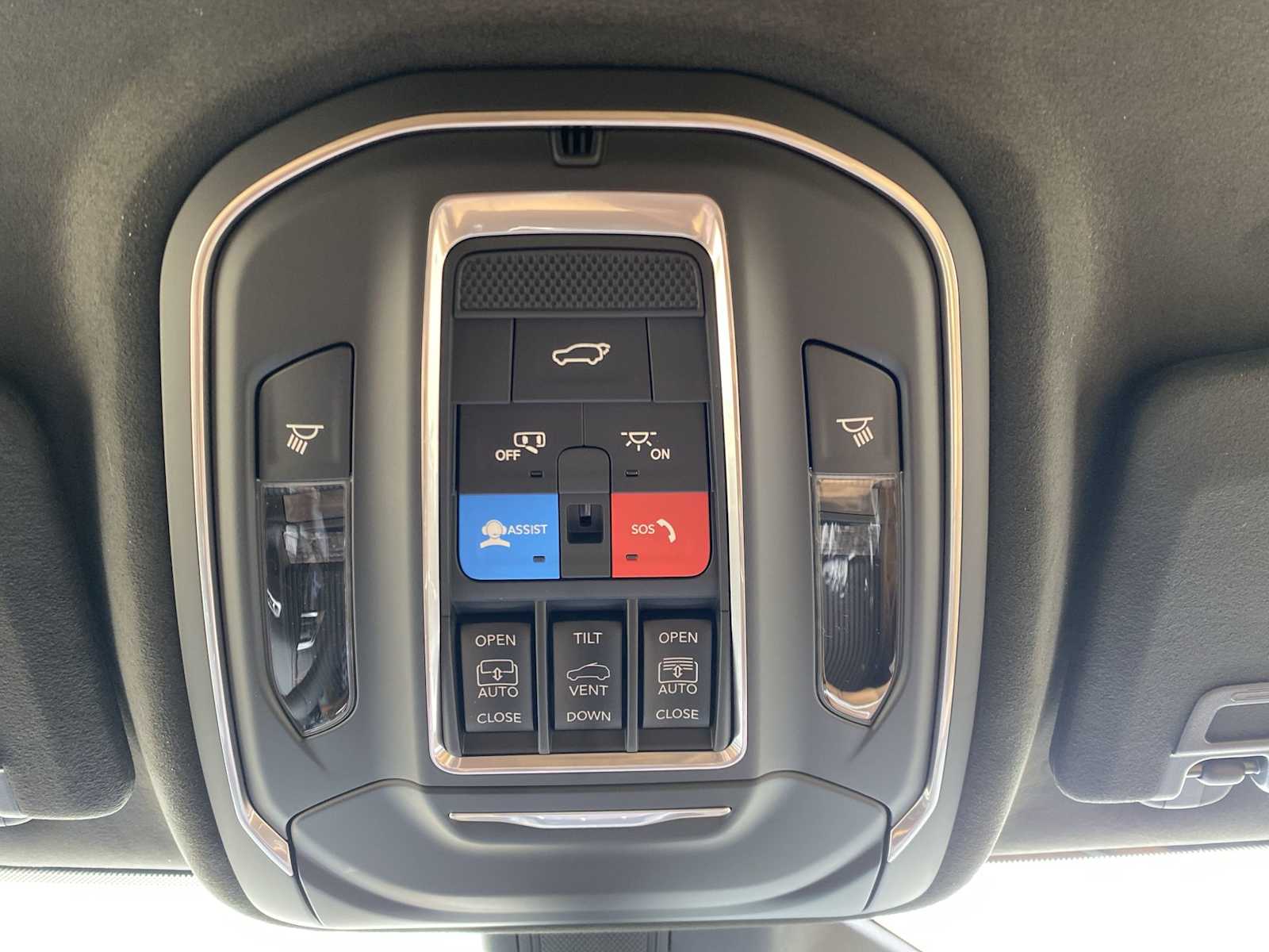 Thumbnail: 2026 Jeep Grand Cherokee - 27