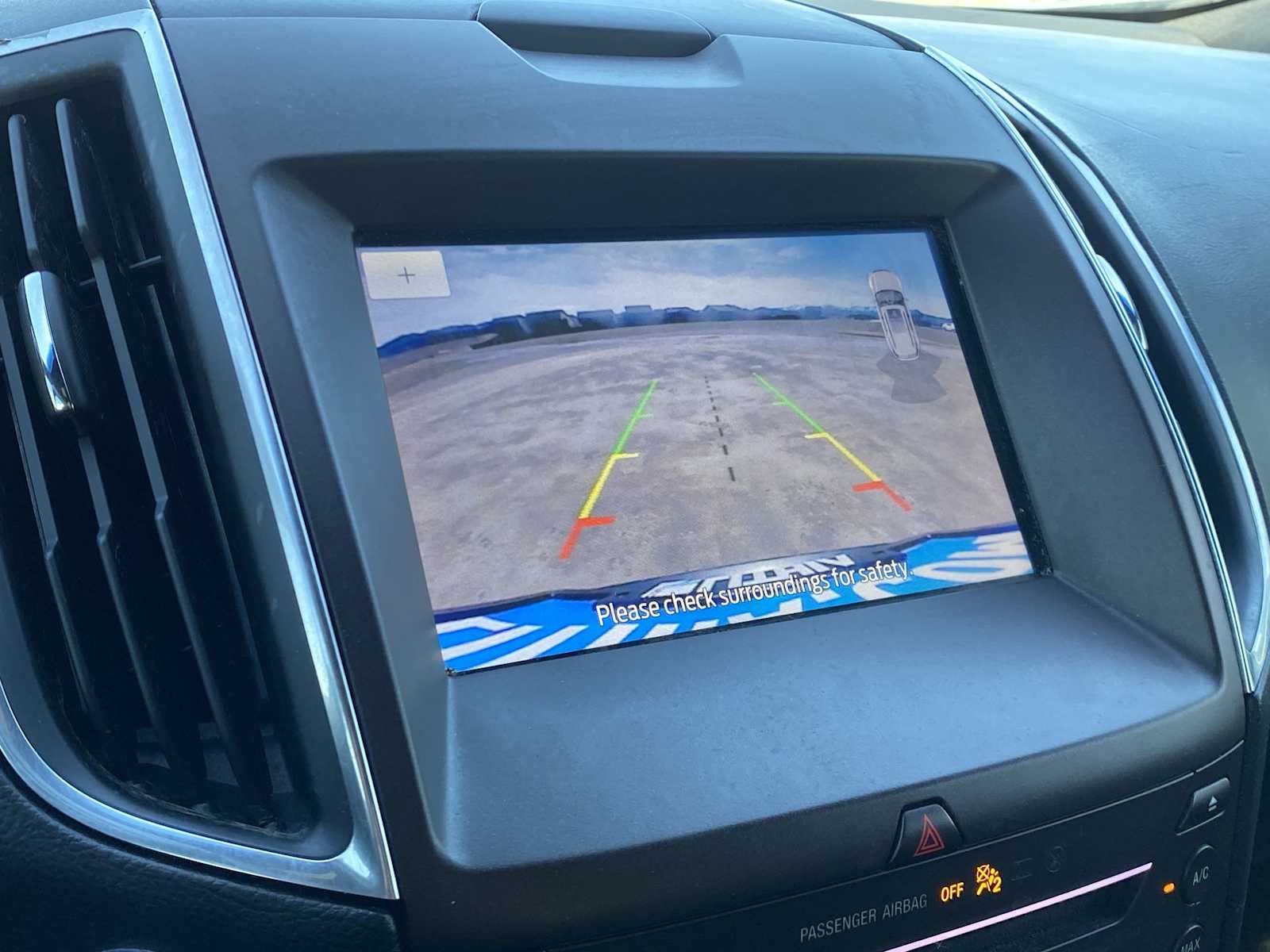 Thumbnail: 2019 Ford Edge - 18