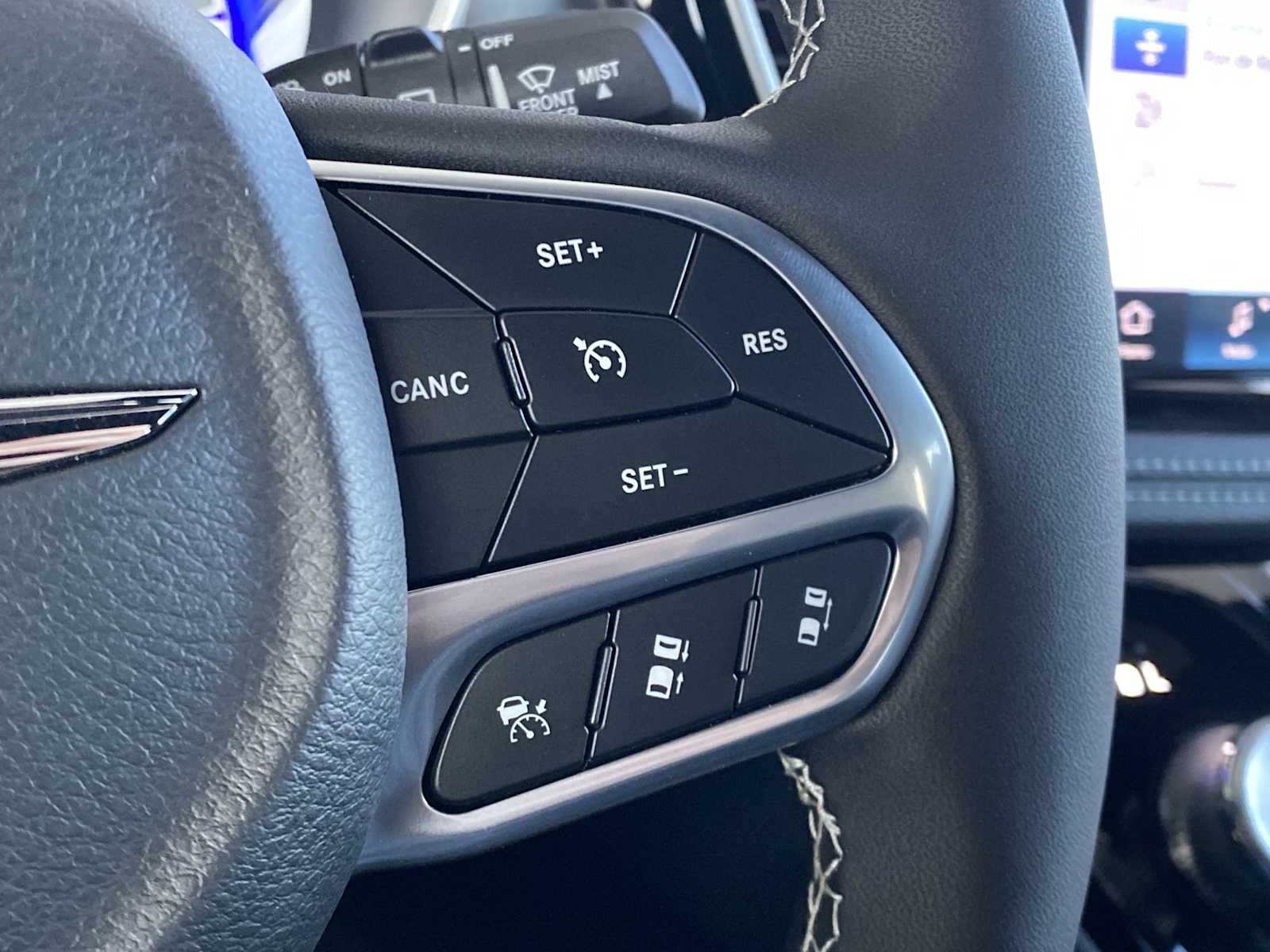 Thumbnail: 2026 Chrysler Pacifica - 32