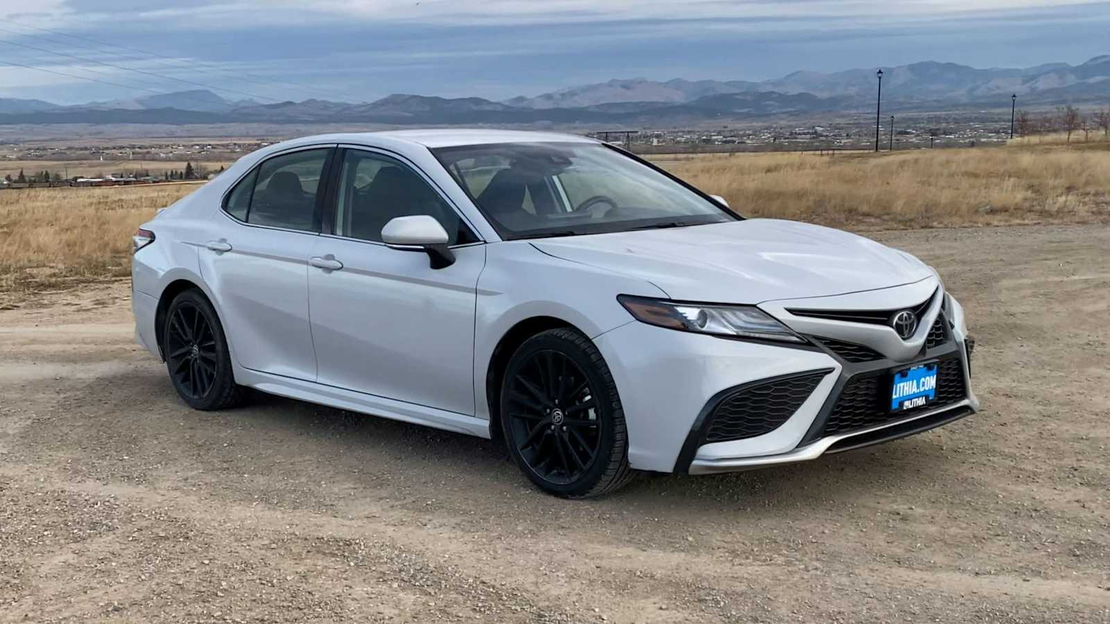 2023 Toyota Camry XSE photo 2