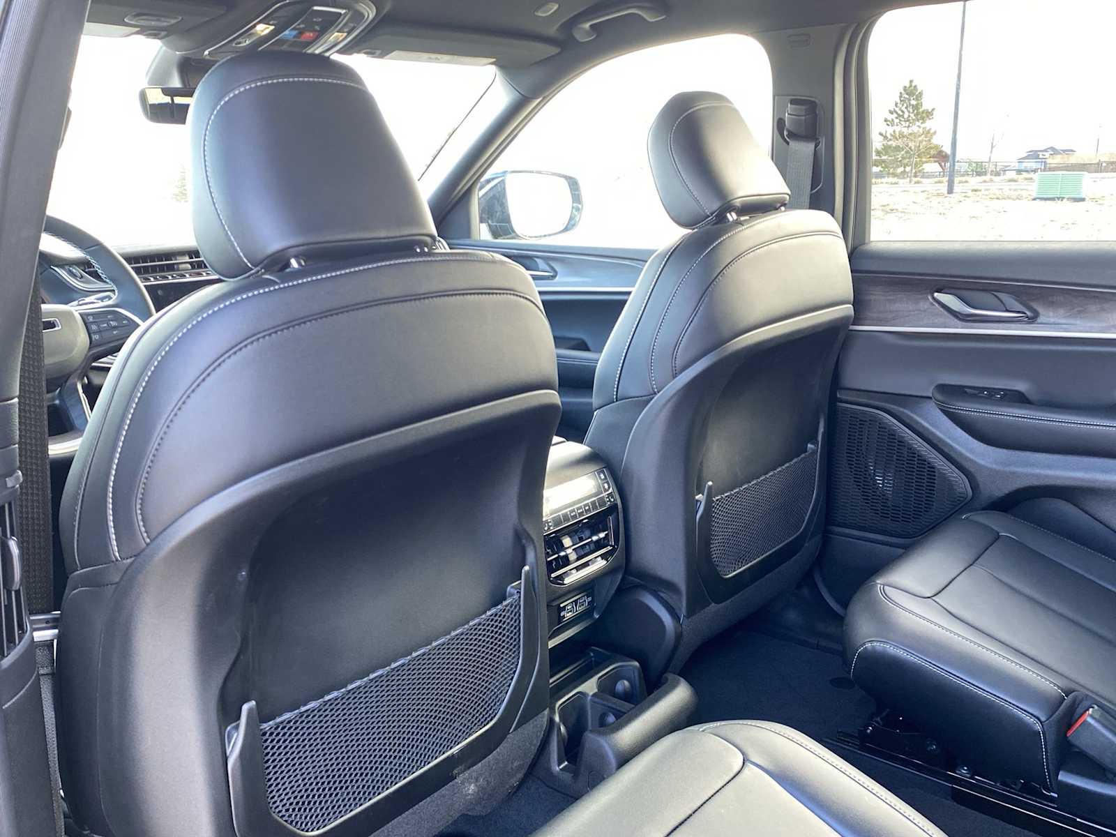 Thumbnail: 2025 Jeep Grand Cherokee - 18