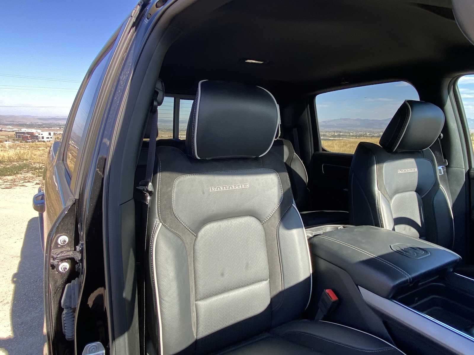 Thumbnail: 2025 RAM 1500 - 18