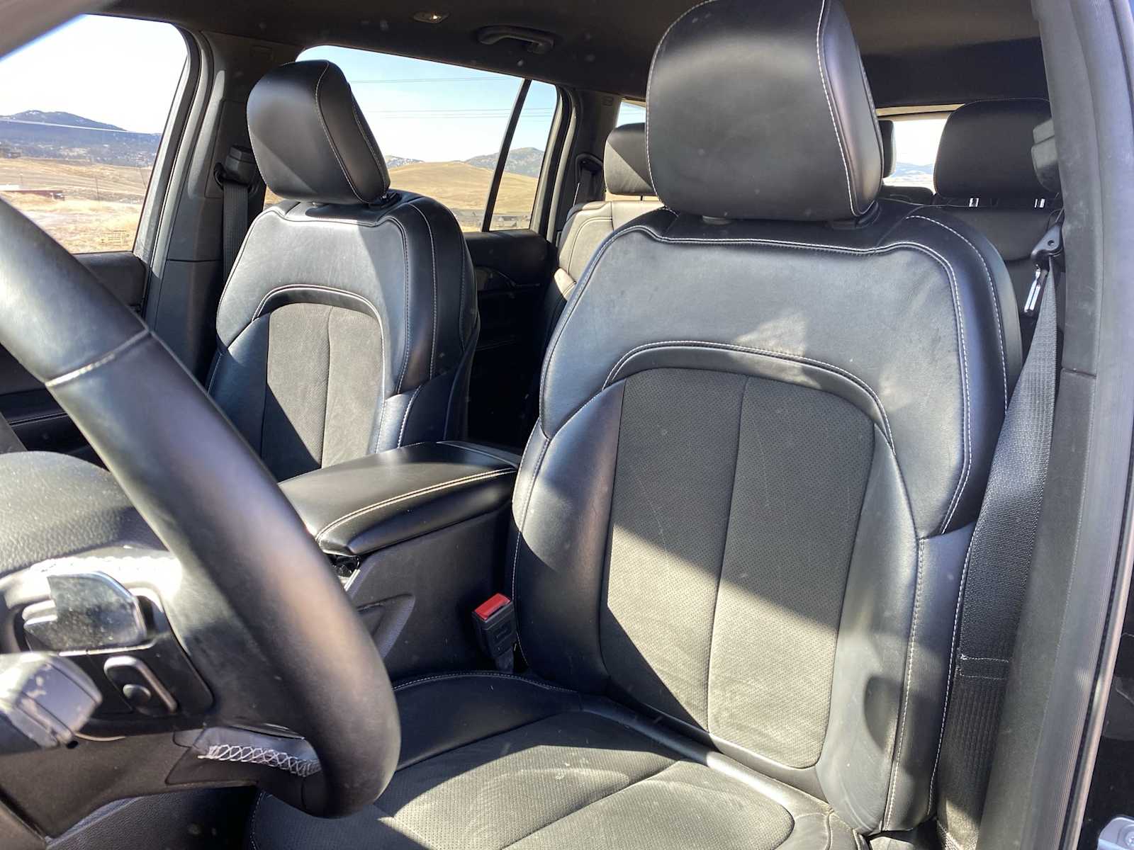 Thumbnail: 2021 Jeep Grand Cherokee L - 17