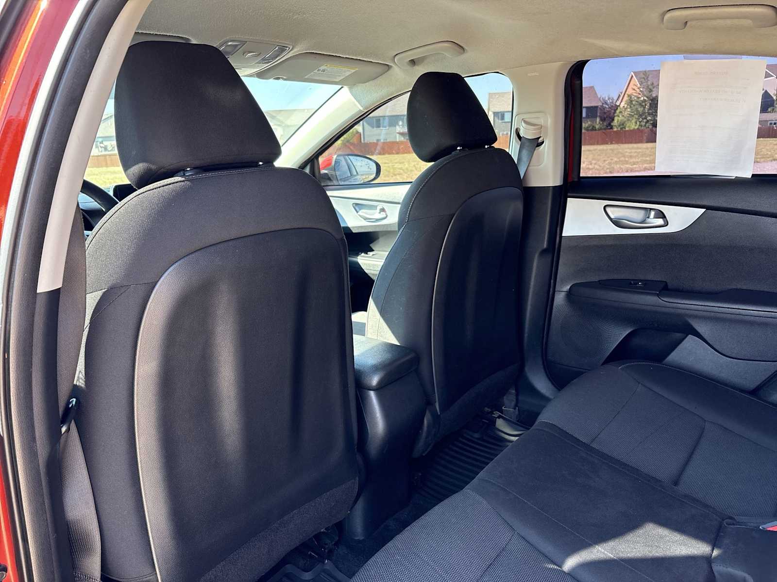 2023 Kia Forte LXS - Photo 32