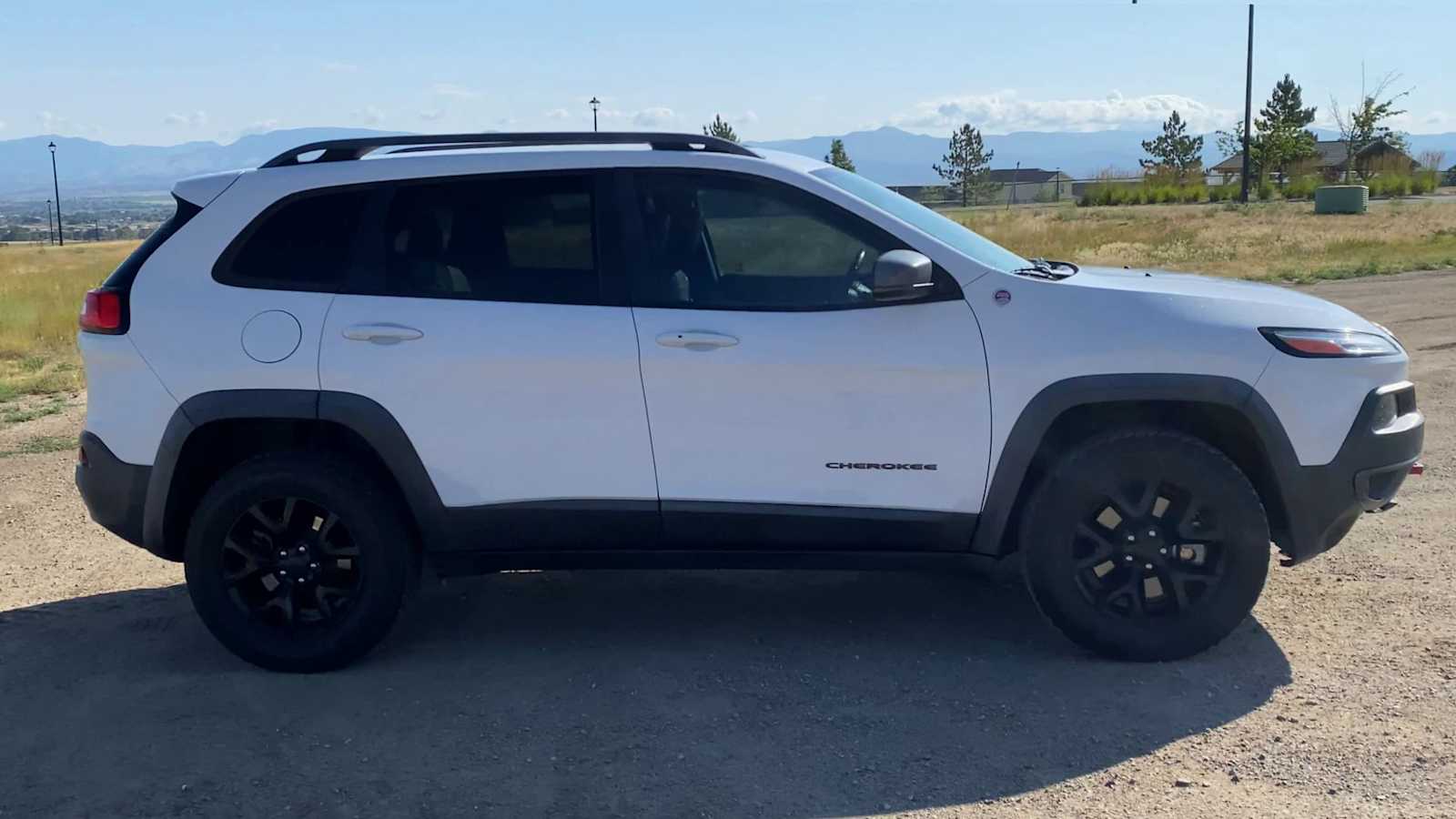 Thumbnail: 2018 Jeep Cherokee - 9