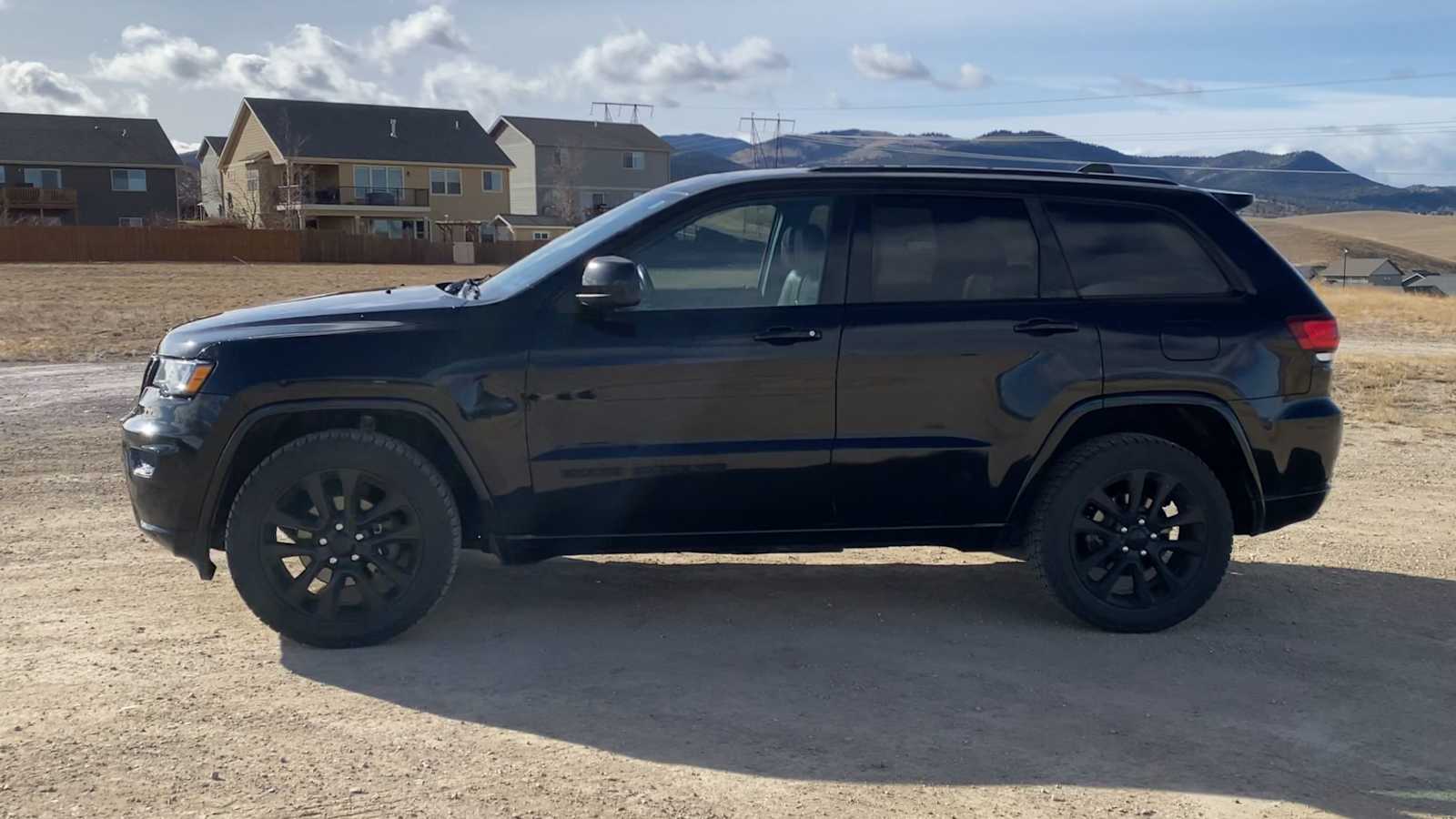 Thumbnail: 2018 Jeep Grand Cherokee - 8