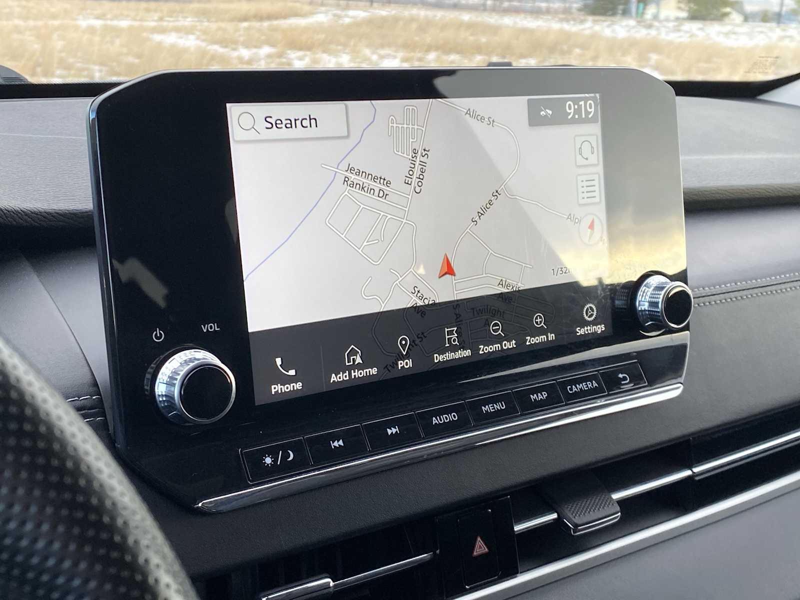 Thumbnail: 2024 Mitsubishi Outlander - 26