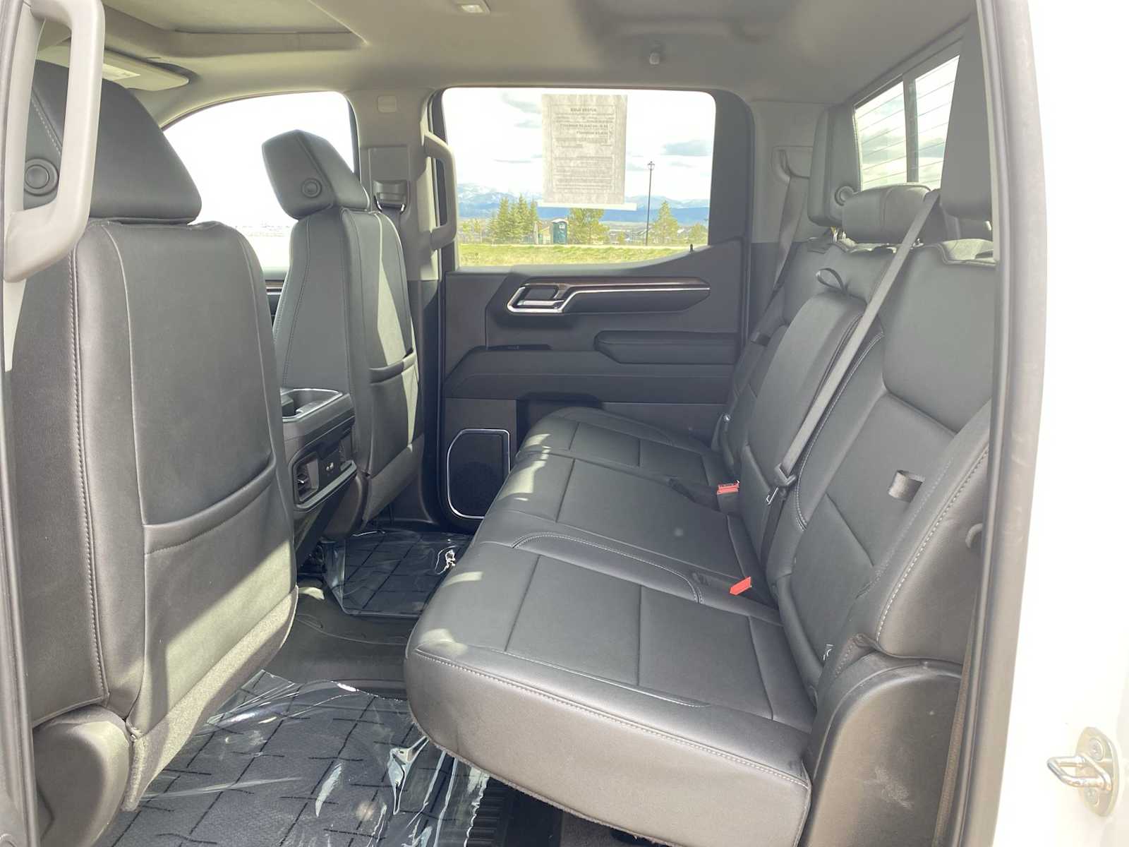 Thumbnail: 2024 Chevrolet Silverado 1500 - 36