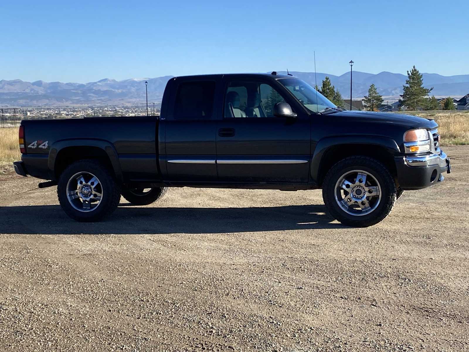 Thumbnail: 2005 GMC Sierra 1500 - 19