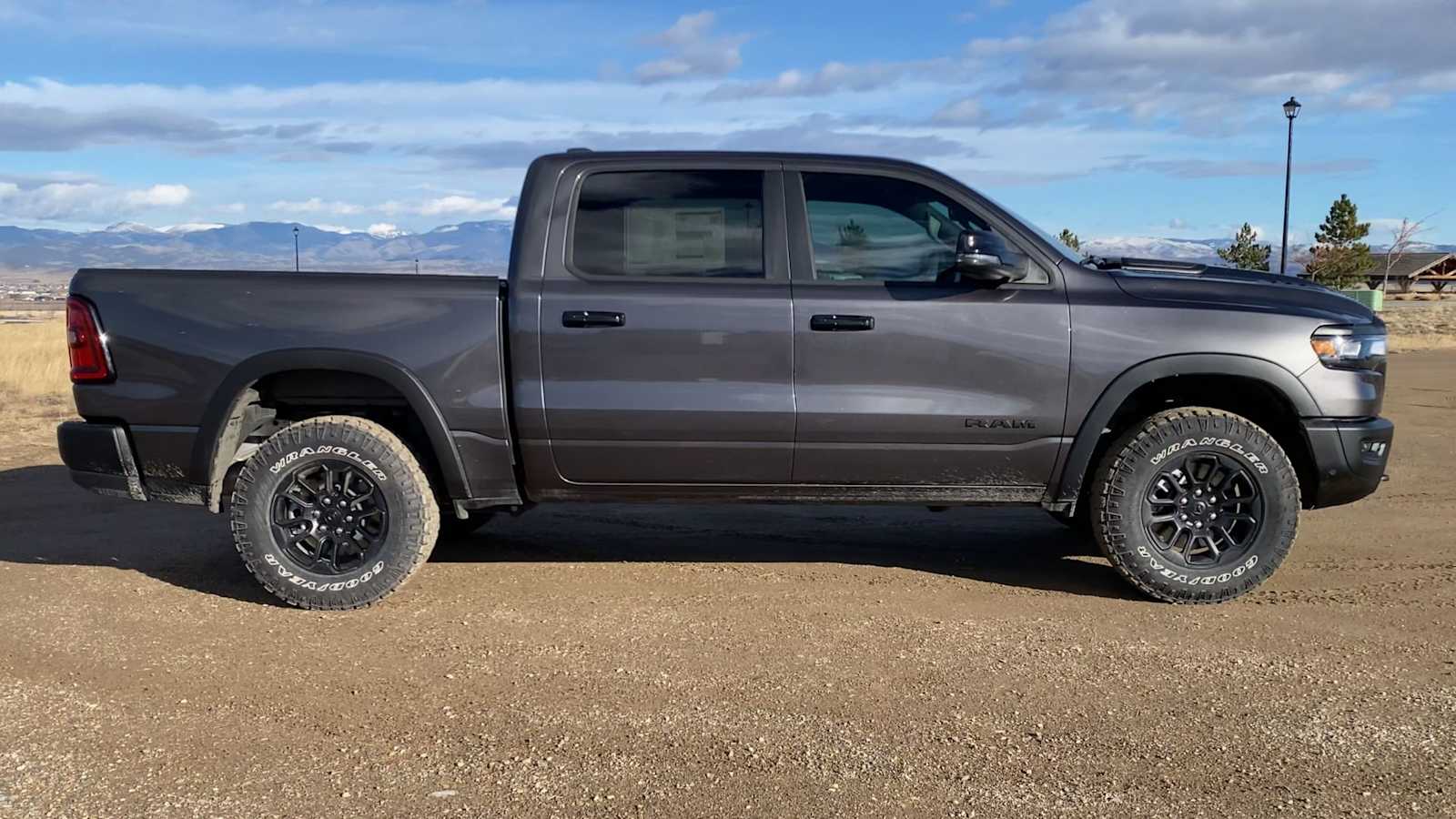 Thumbnail: 2026 RAM 1500 - 9