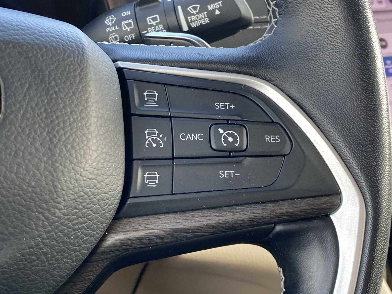 Thumbnail: 2022 Jeep Grand Cherokee - 33