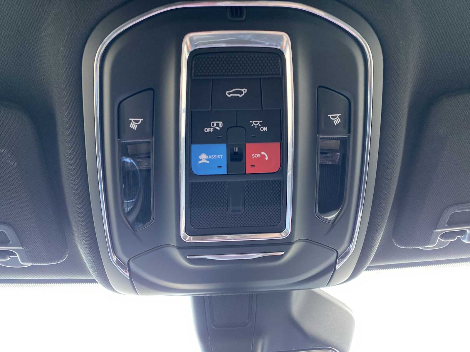 Thumbnail: 2025 Jeep Grand Cherokee - 33