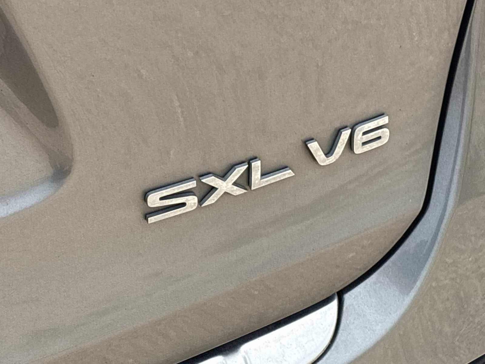 Thumbnail: 2017 Kia Sorento - 18