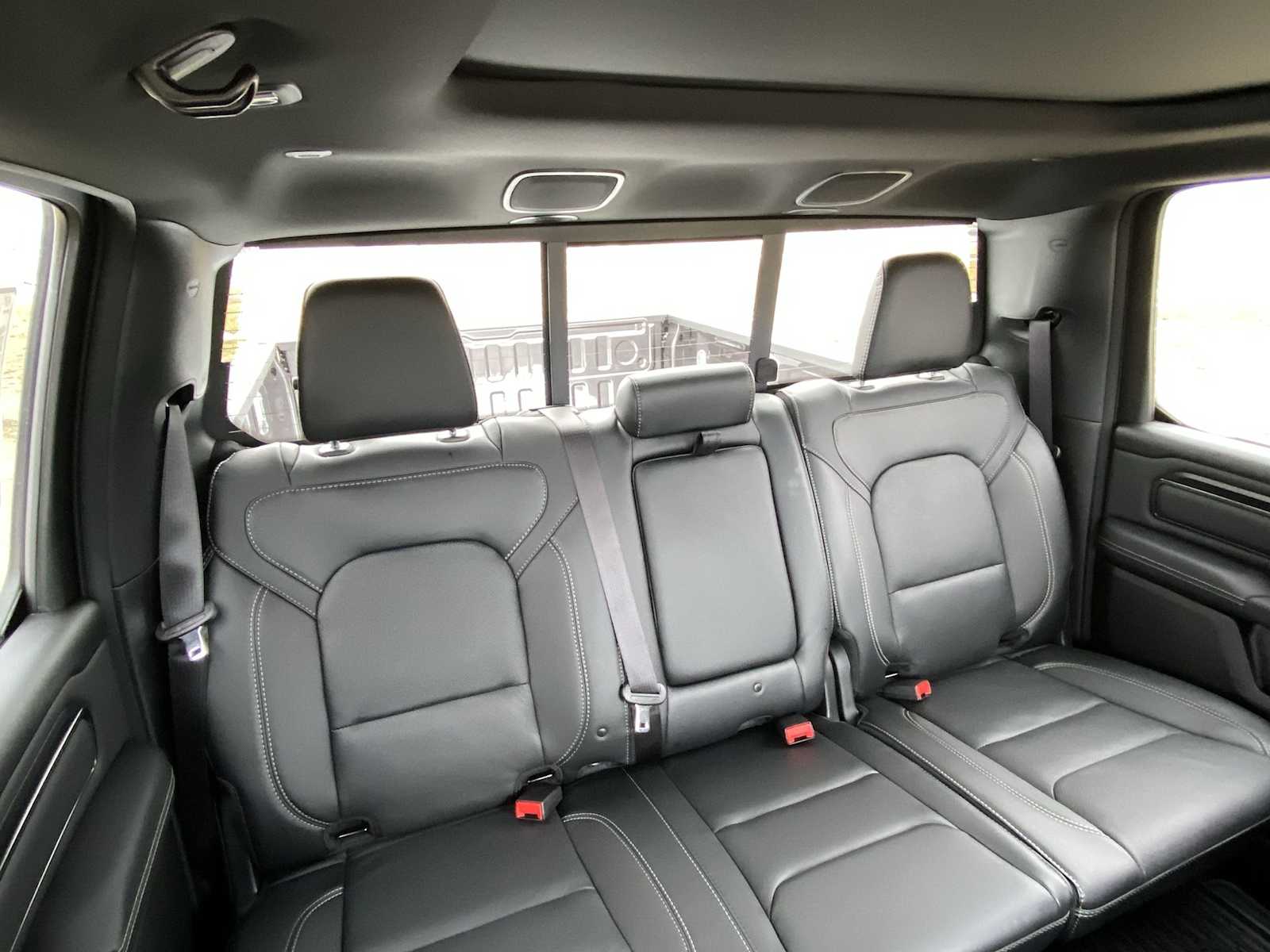 Thumbnail: 2026 RAM 1500 - 18