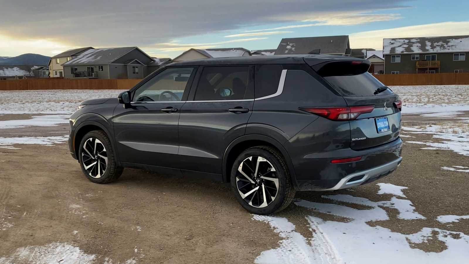 Thumbnail: 2024 Mitsubishi Outlander - 6