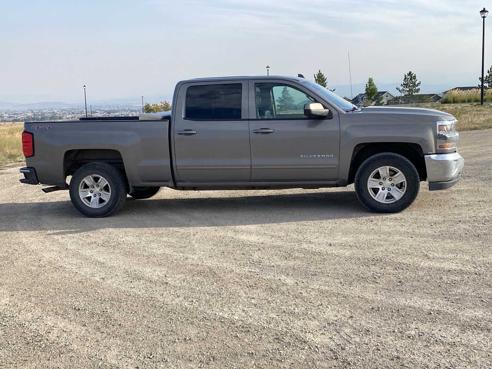 Thumbnail: 2017 Chevrolet Silverado 1500 - 19