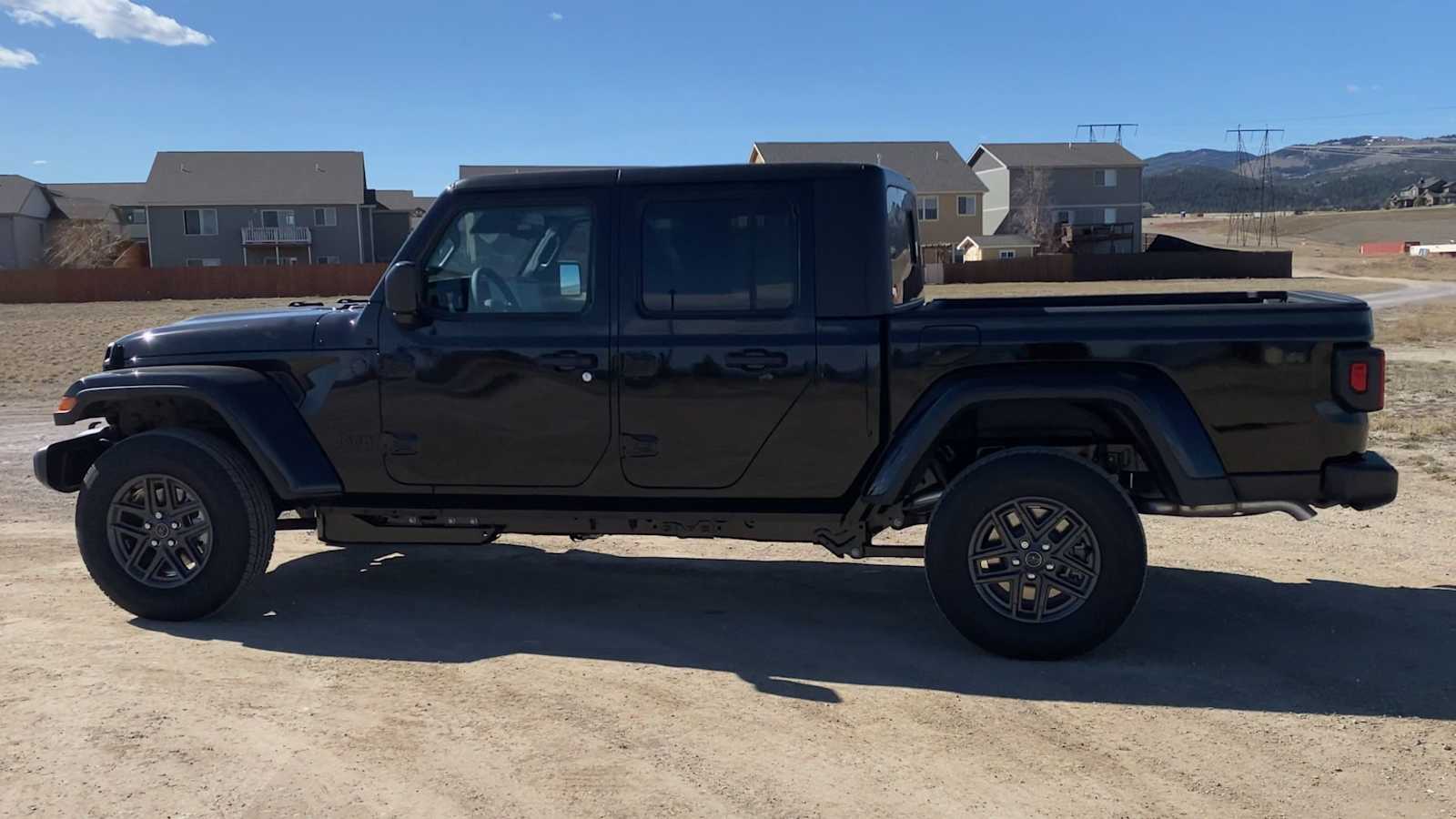 Thumbnail: 2026 Jeep Gladiator - 7