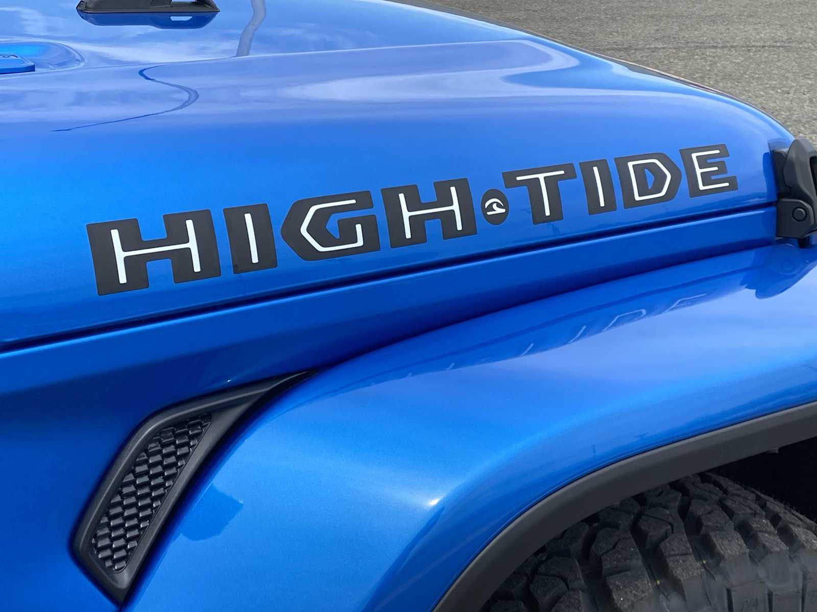 Thumbnail: 2025 Jeep Gladiator - 14