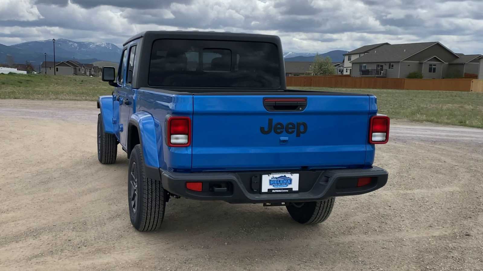 Thumbnail: 2026 Jeep Gladiator - 7