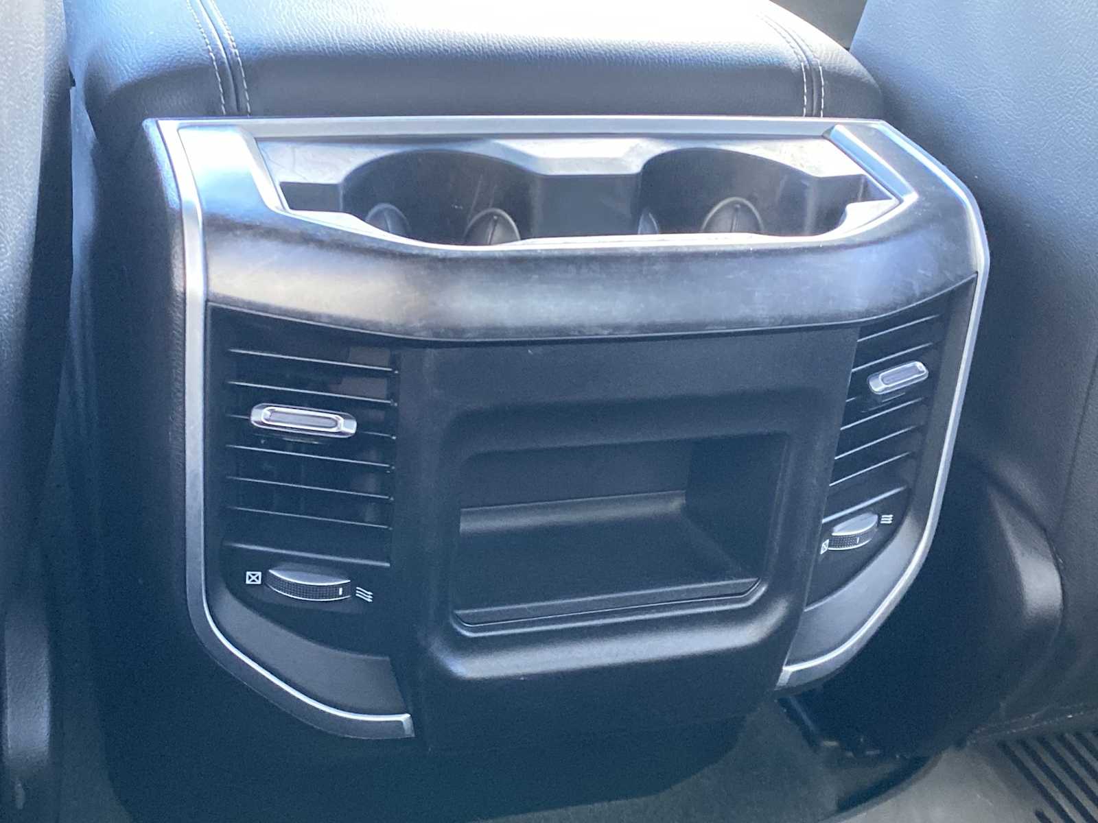 Thumbnail: 2022 RAM 1500 - 37