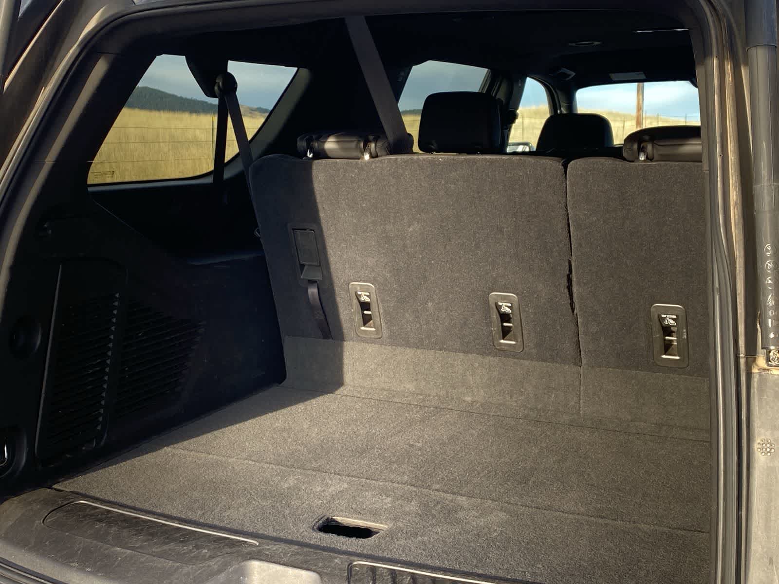 Thumbnail: 2021 Chevrolet Suburban - 17