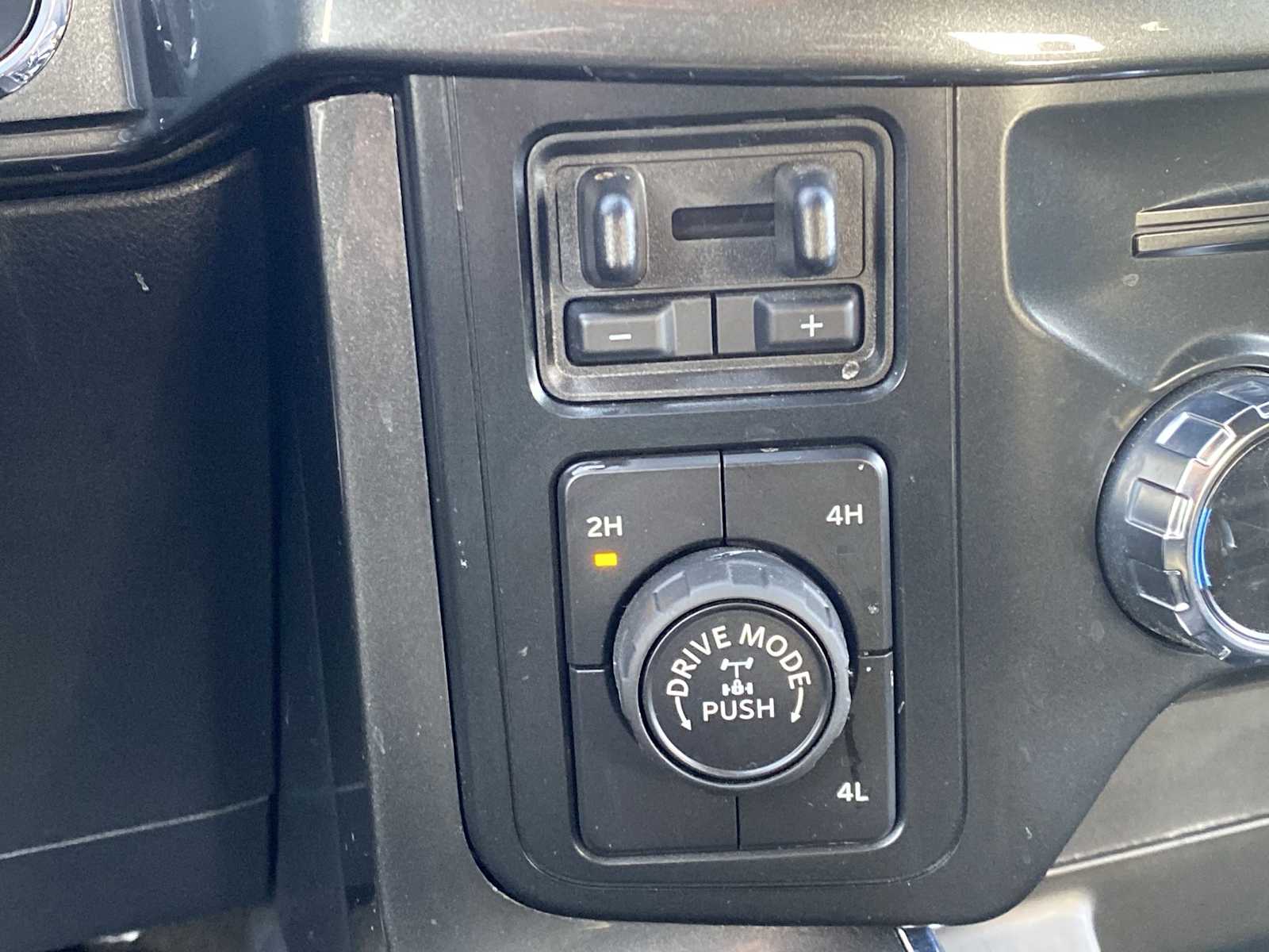 Thumbnail: 2022 Ford F-150 - 25