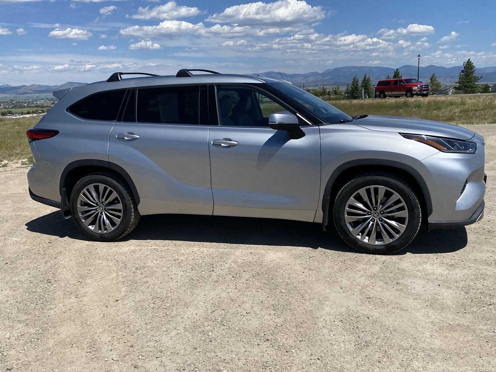 Thumbnail: 2021 Toyota Highlander - 20