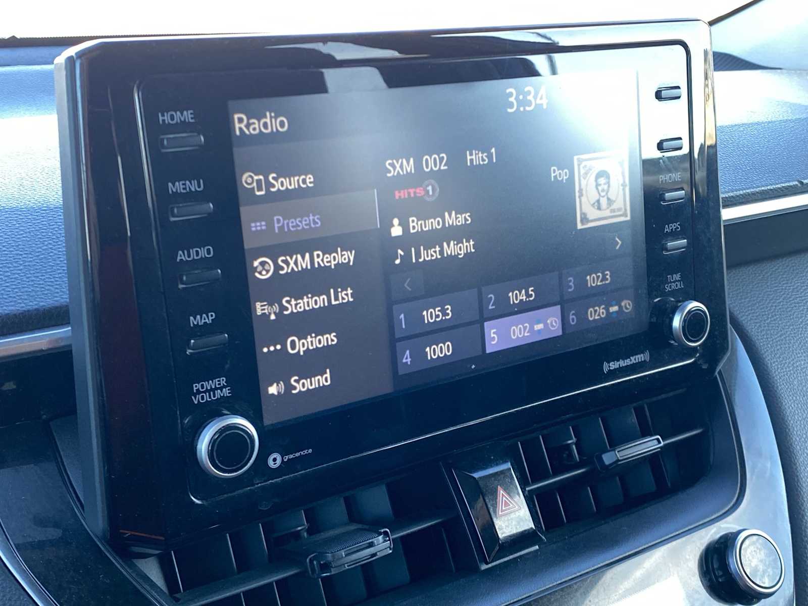 Thumbnail: 2022 Toyota Corolla Cross - 26