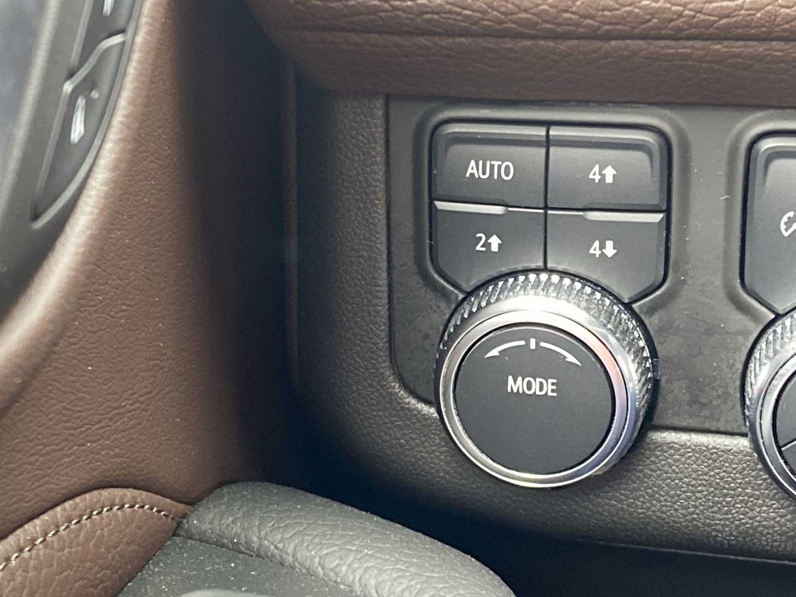 2022 GMC Yukon Denali 26