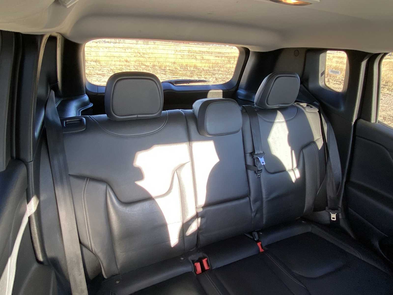 Thumbnail: 2017 Jeep Renegade - 16